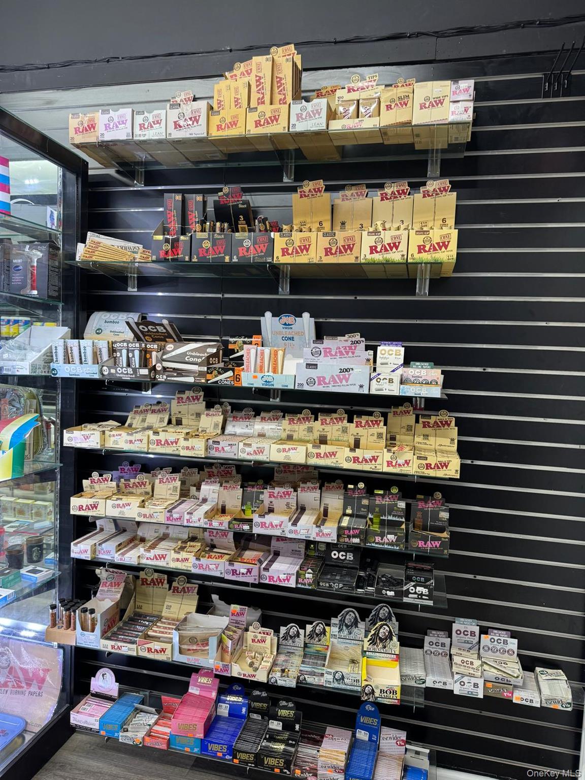 180 Merritts Road, Farmingdale, NY 11735