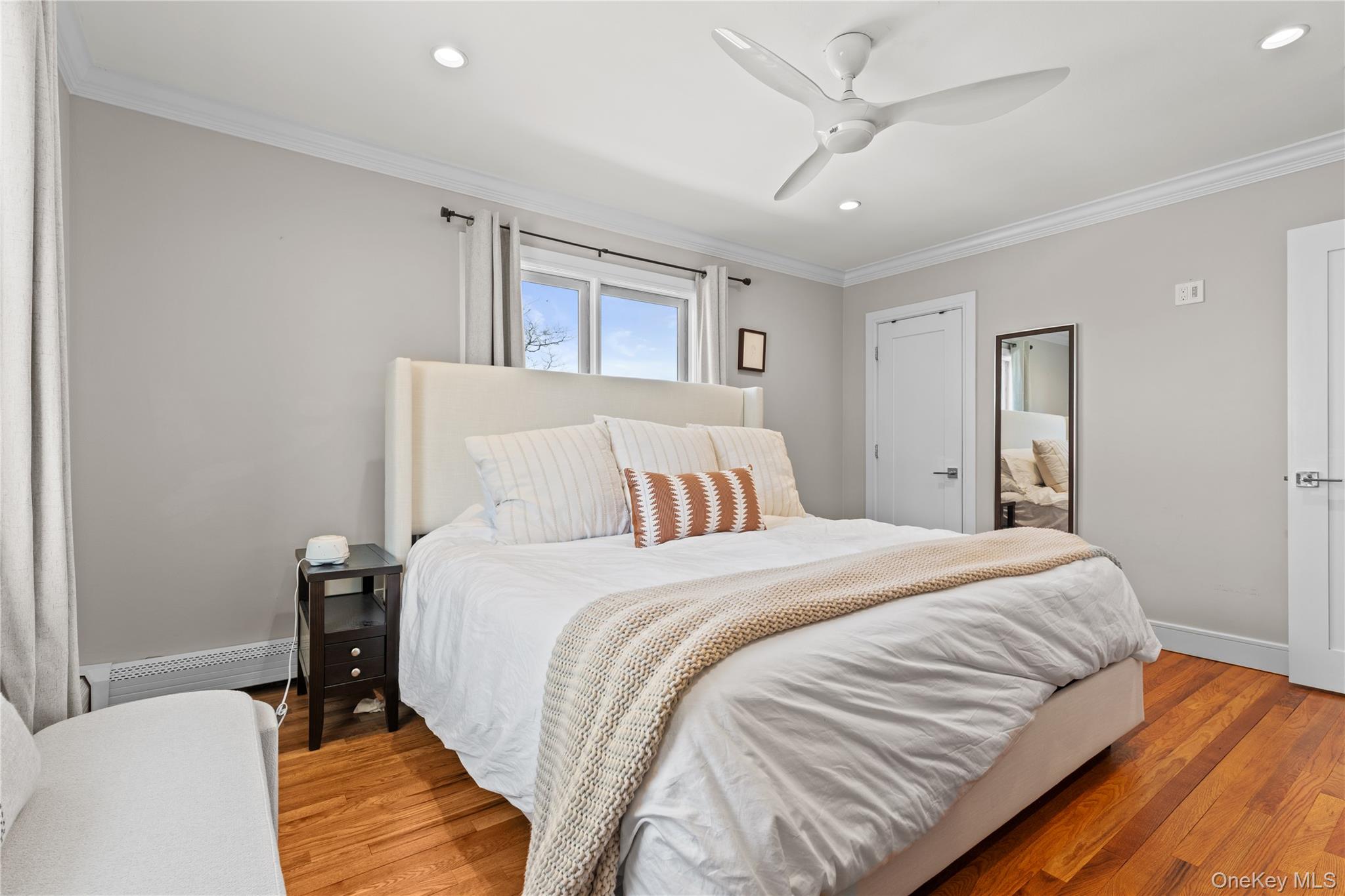 175 Roosevelt Boulevard # Upper, Long Beach, NY 11561