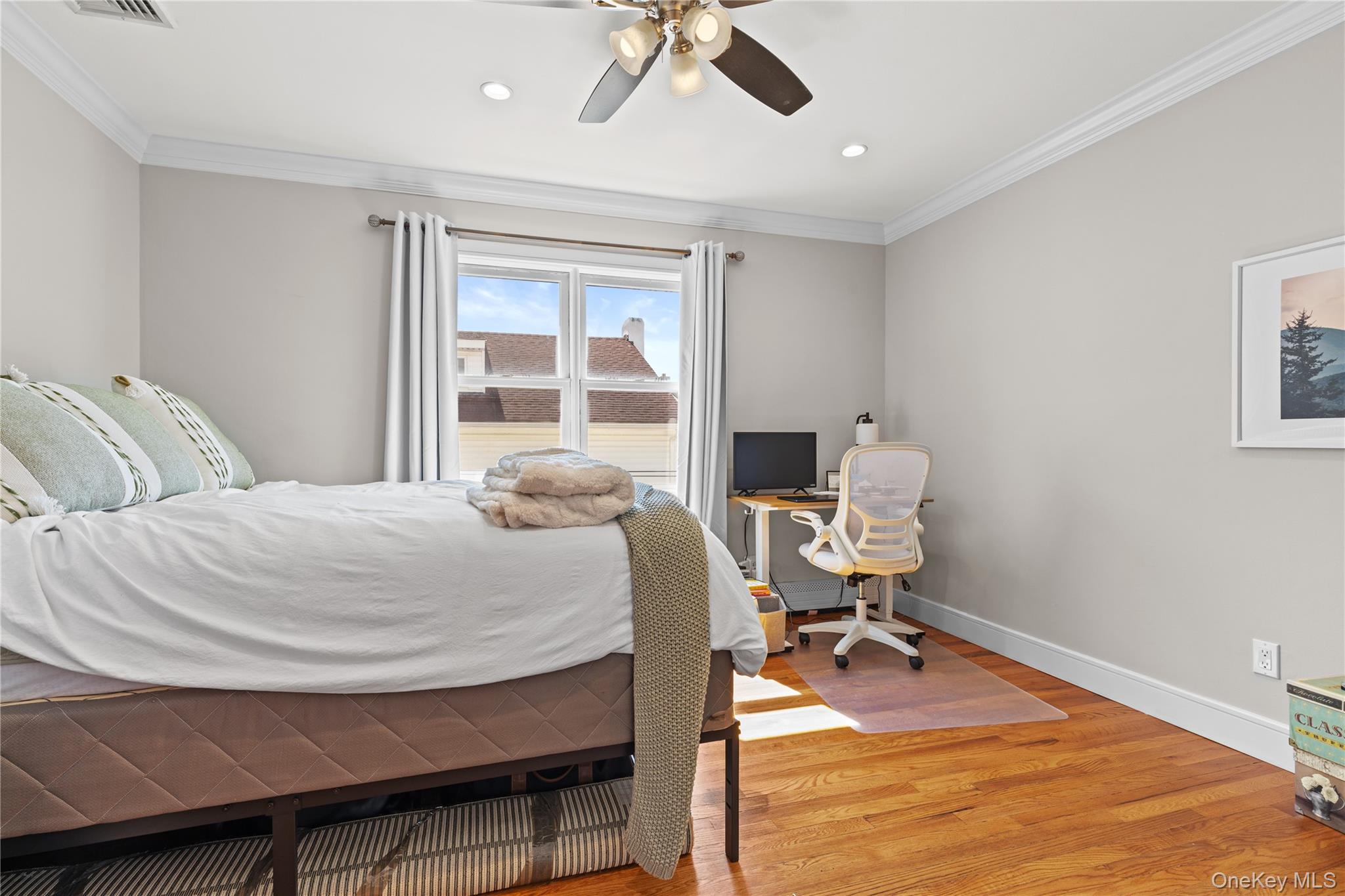 175 Roosevelt Boulevard # Upper, Long Beach, NY 11561