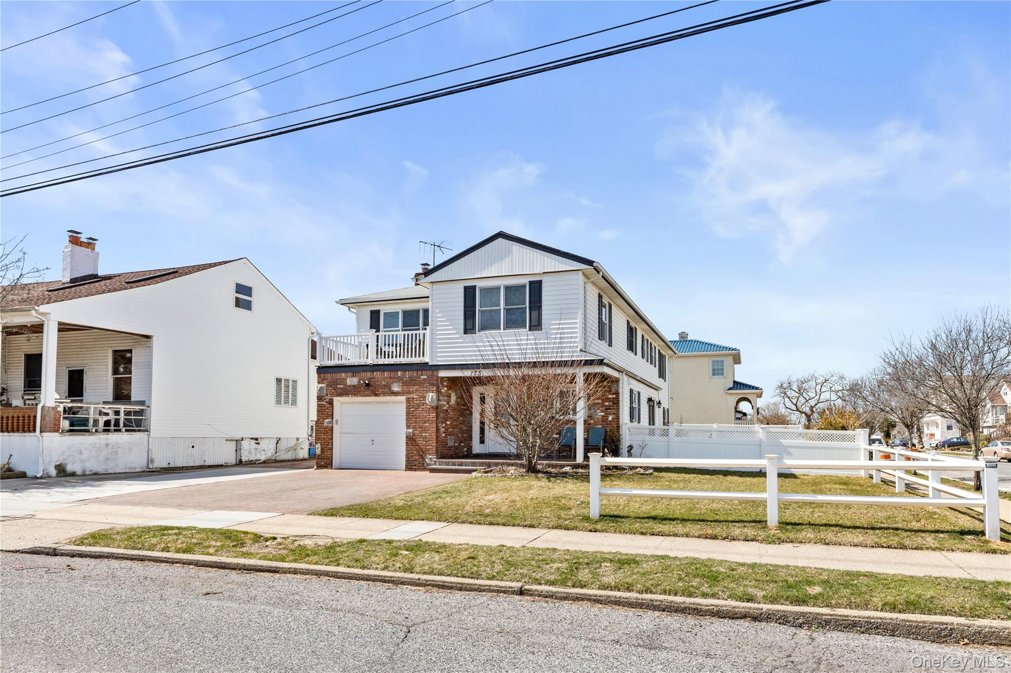 175 Roosevelt Boulevard # Upper, Long Beach, NY 11561