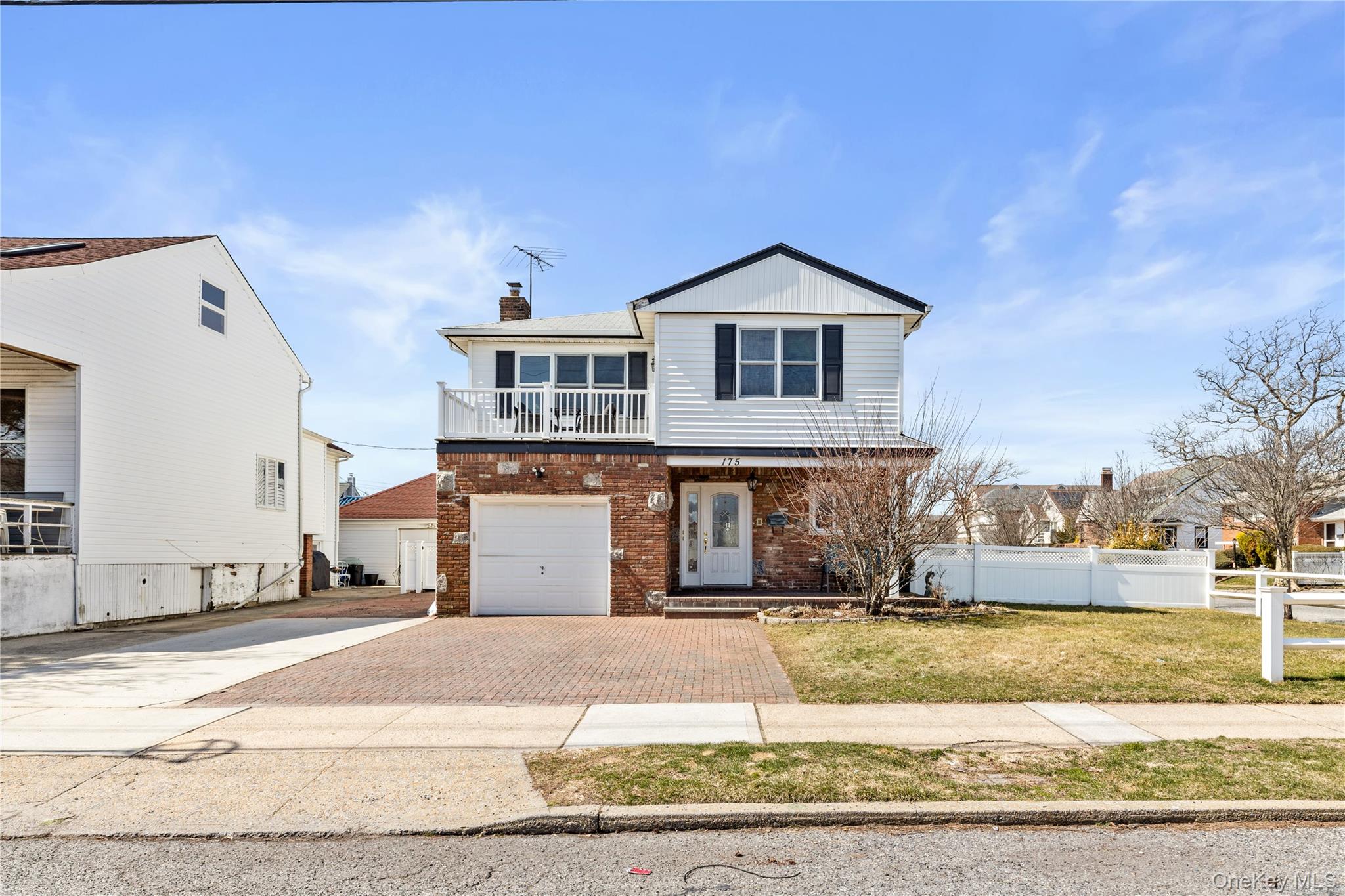 175 Roosevelt Boulevard # Upper, Long Beach, NY 11561