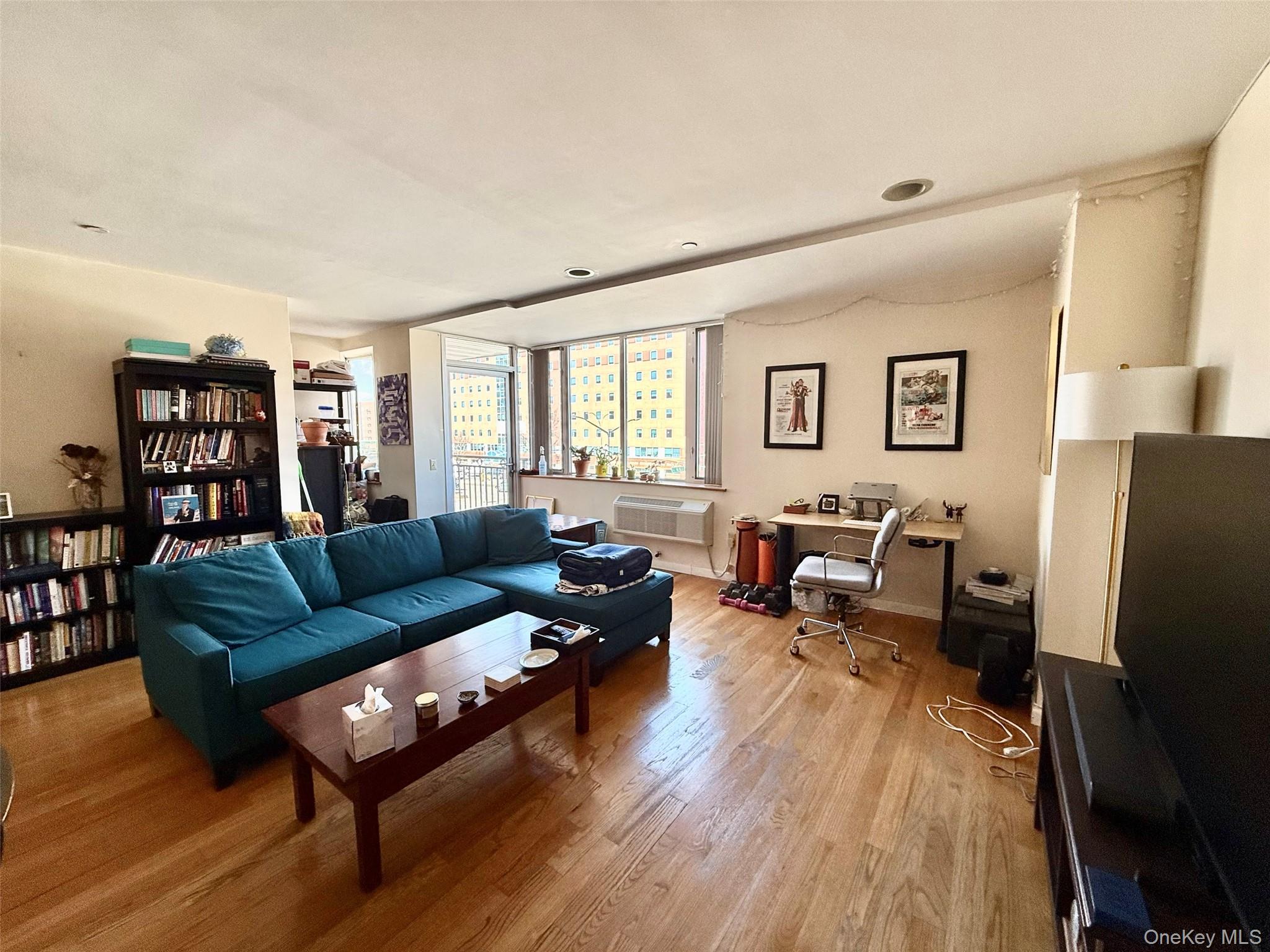 63-14 Queens Boulevard # 3M, Woodside, NY 11377