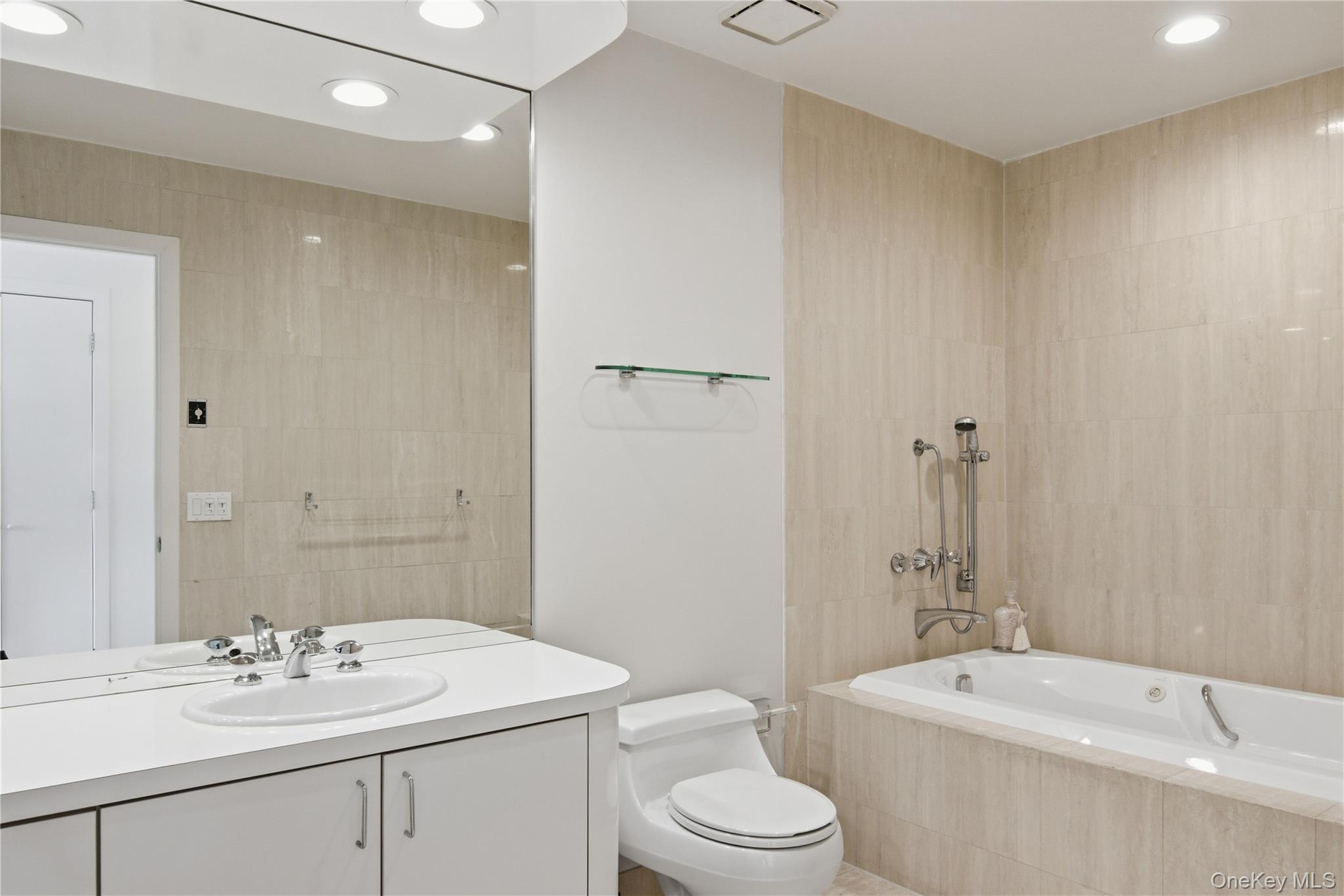 23 Library Avenue # 1, Westhampton Beach, NY 11978