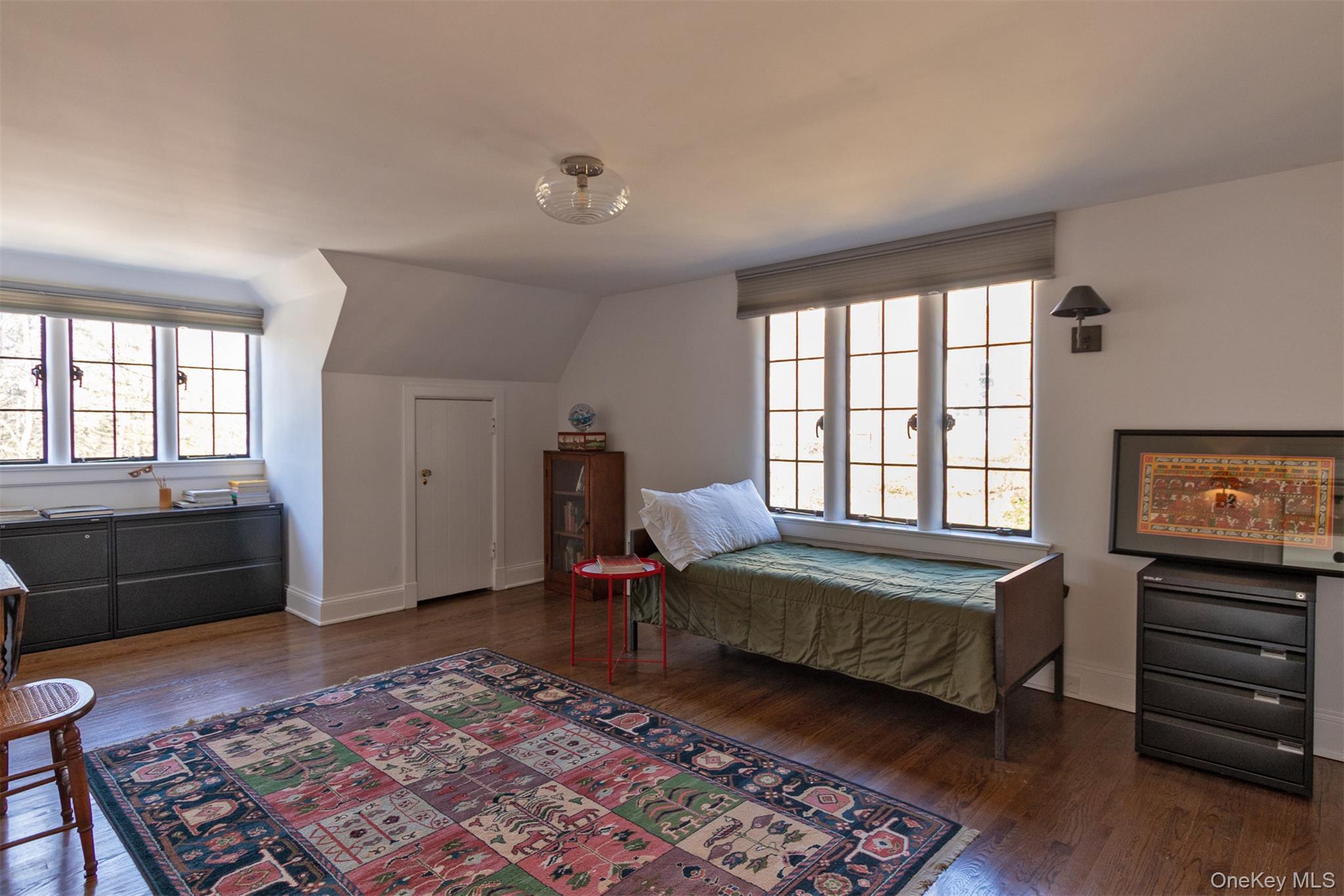 1 W Winding Road, Poughkeepsie, NY 12601