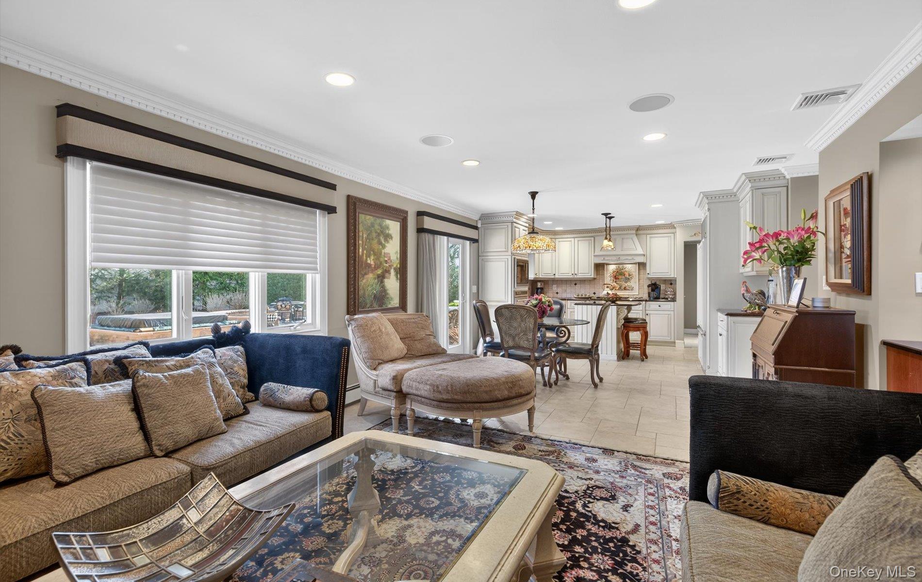 18 Chardonnay Road, Commack, NY 11725