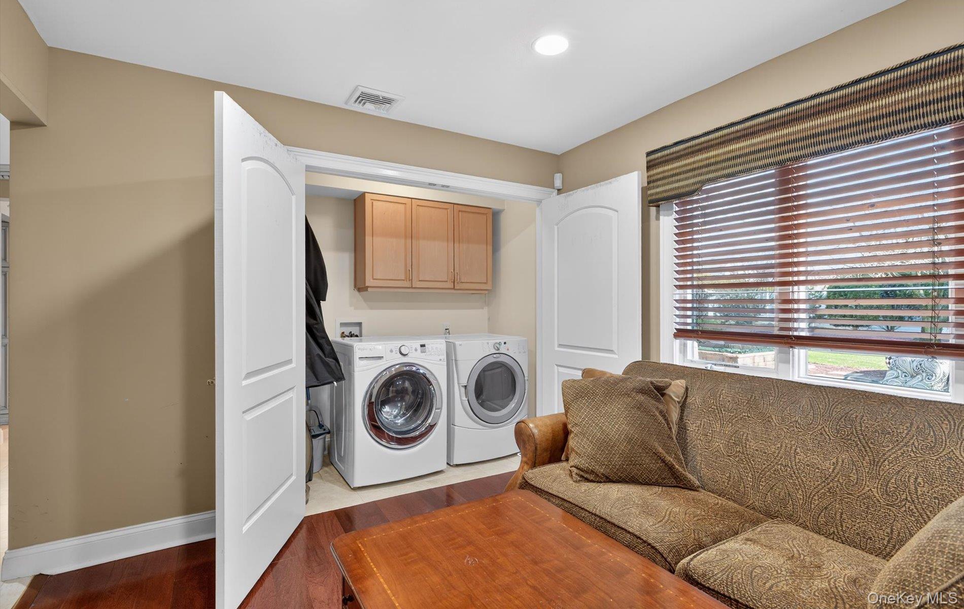 18 Chardonnay Road, Commack, NY 11725