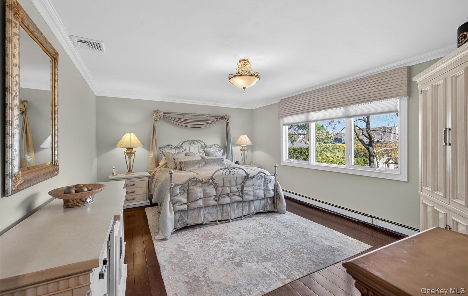 18 Chardonnay Road, Commack, NY 11725