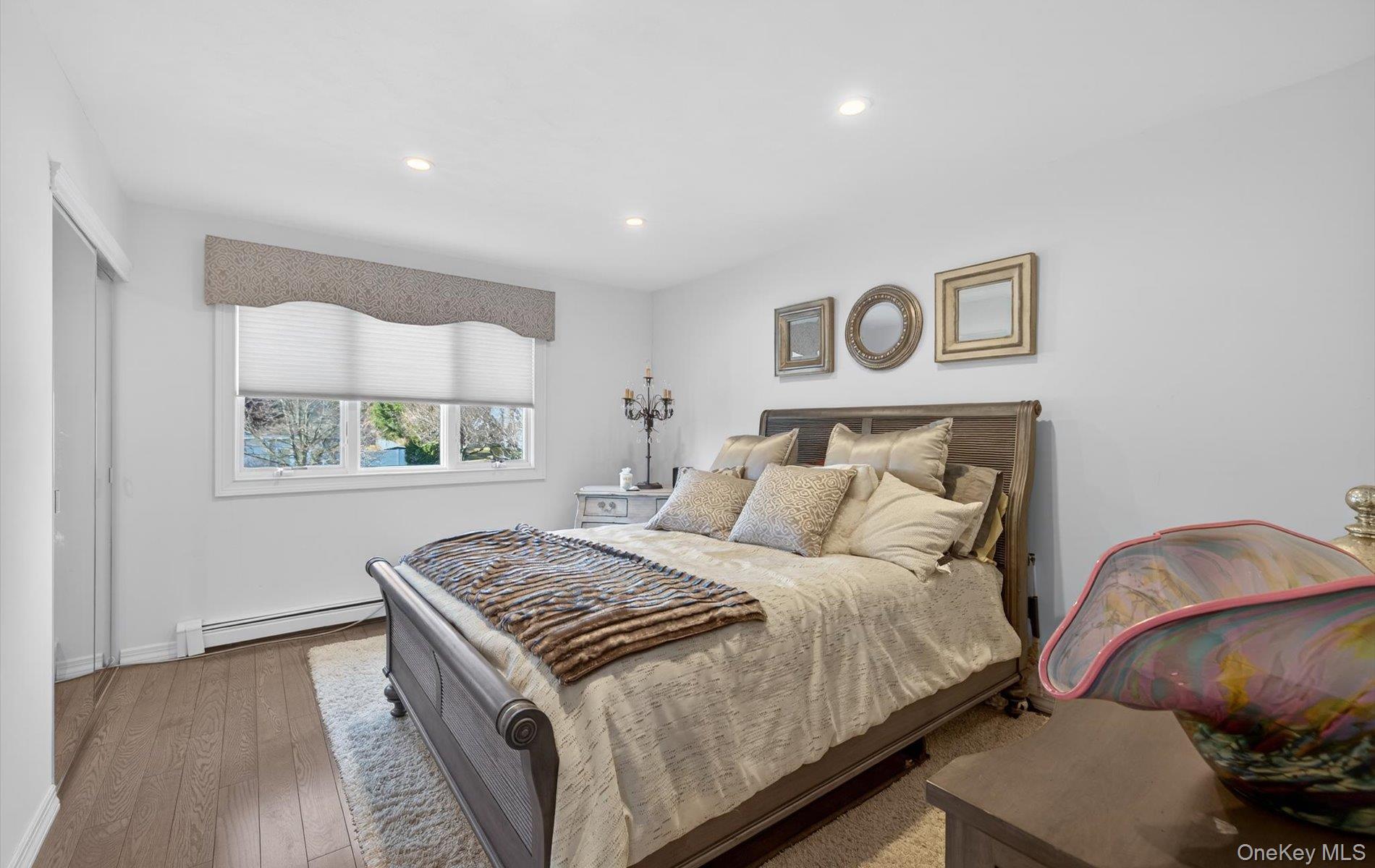 18 Chardonnay Road, Commack, NY 11725