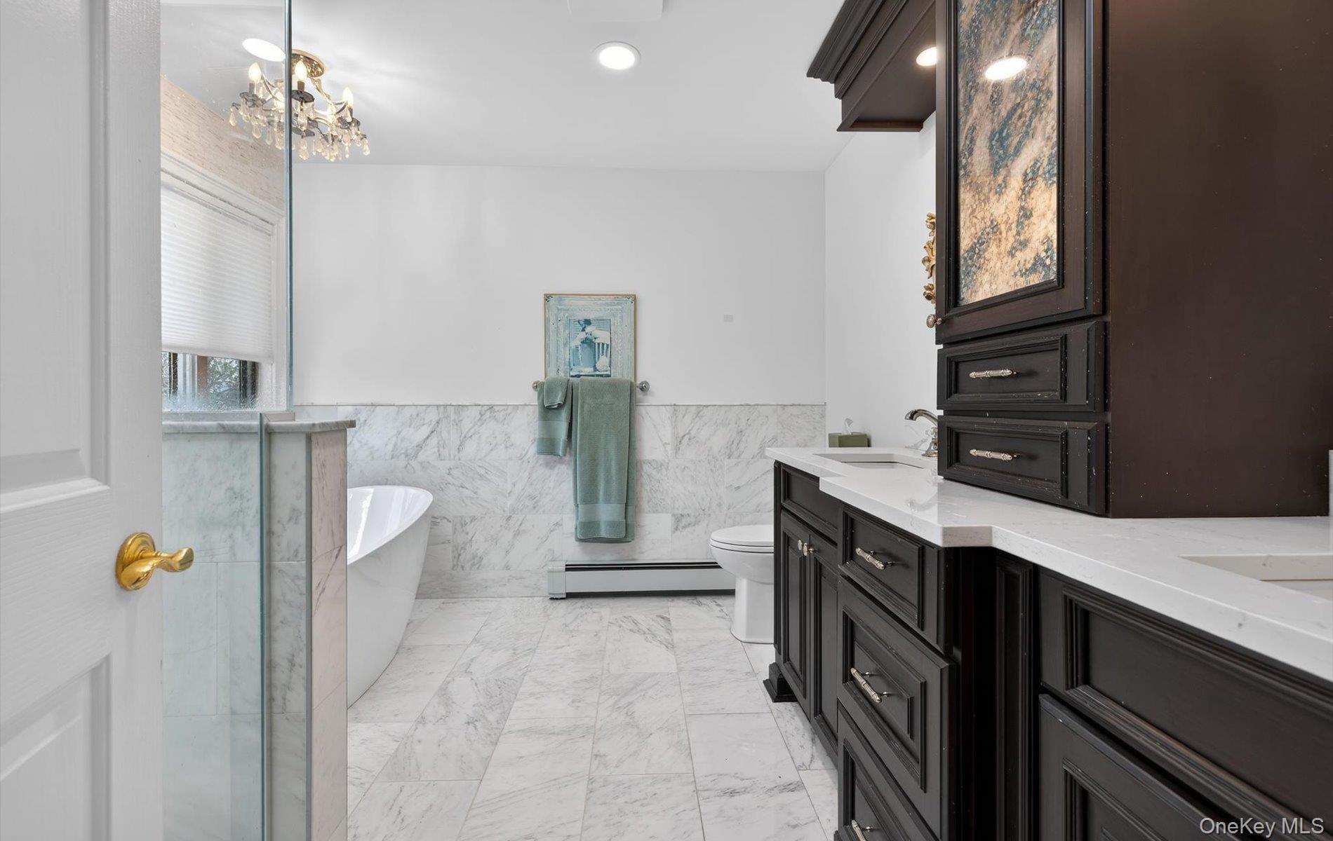 18 Chardonnay Road, Commack, NY 11725