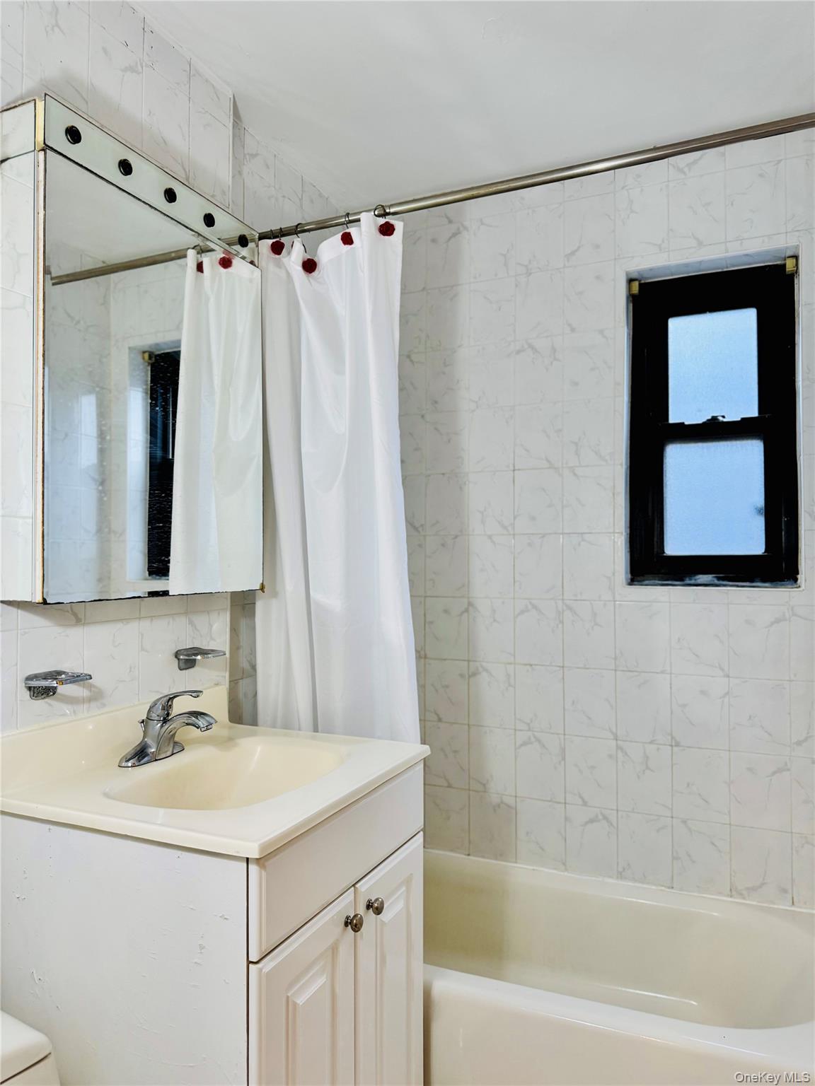 57-41 246TH Crescent # Lower, Douglaston, NY 11362