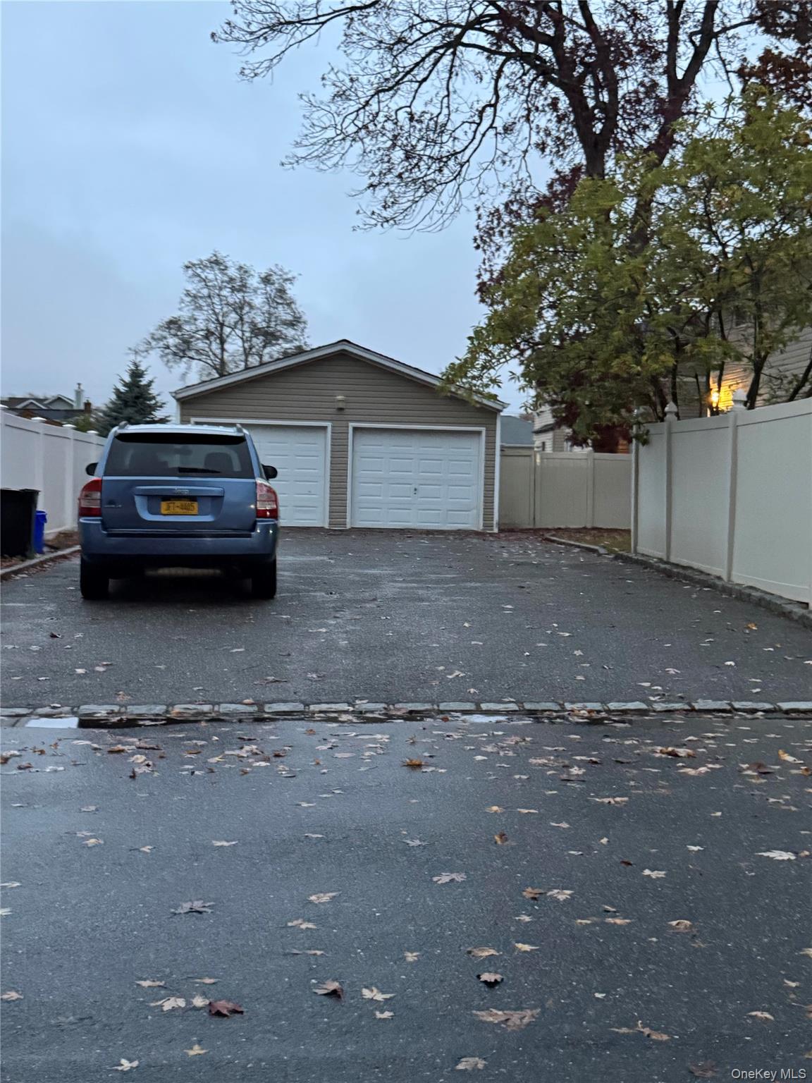 347 Lafayette Street, Copiague, NY 11726