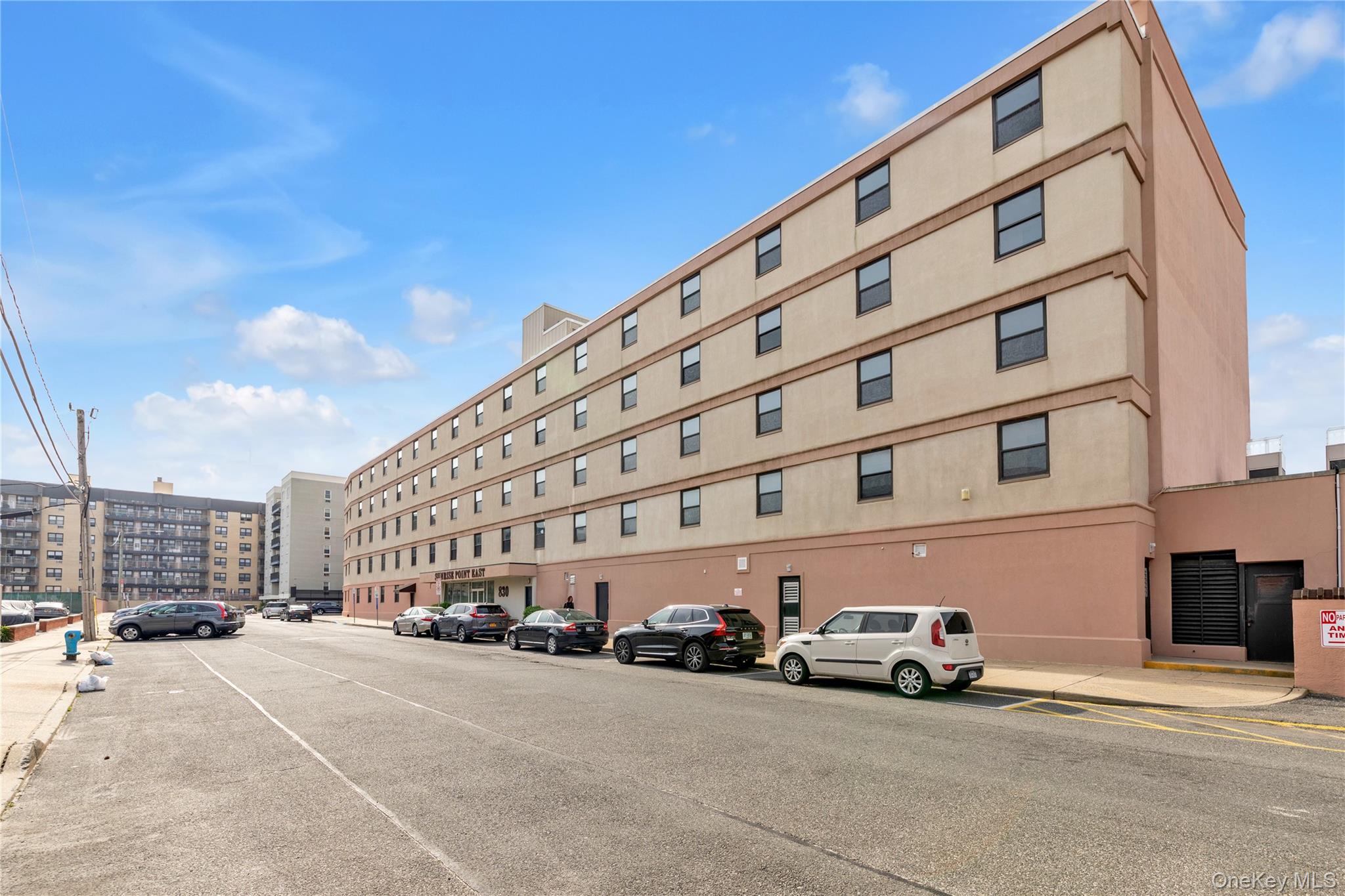 830 Shore Road # 3i, Long Beach, NY 11561
