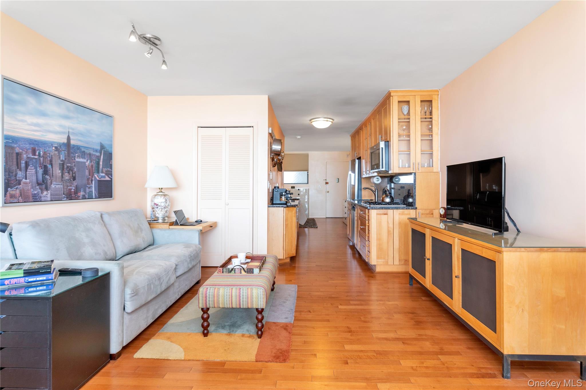 830 Shore Road # 3i, Long Beach, NY 11561