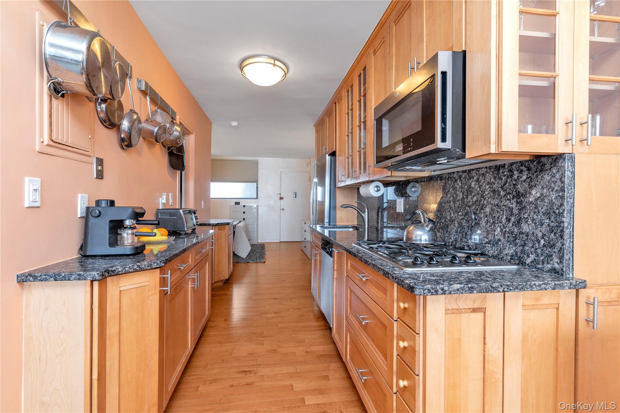 830 Shore Road # 3i, Long Beach, NY 11561