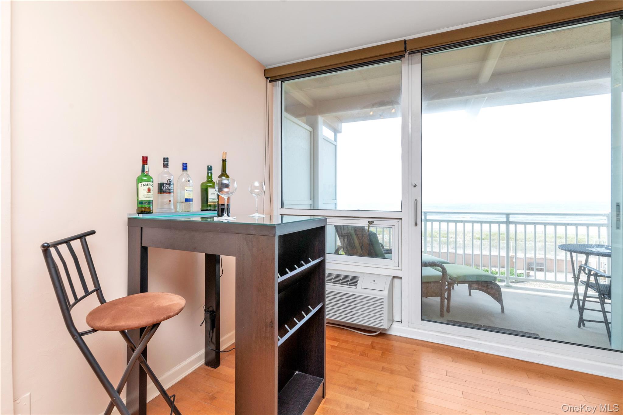 830 Shore Road # 3i, Long Beach, NY 11561