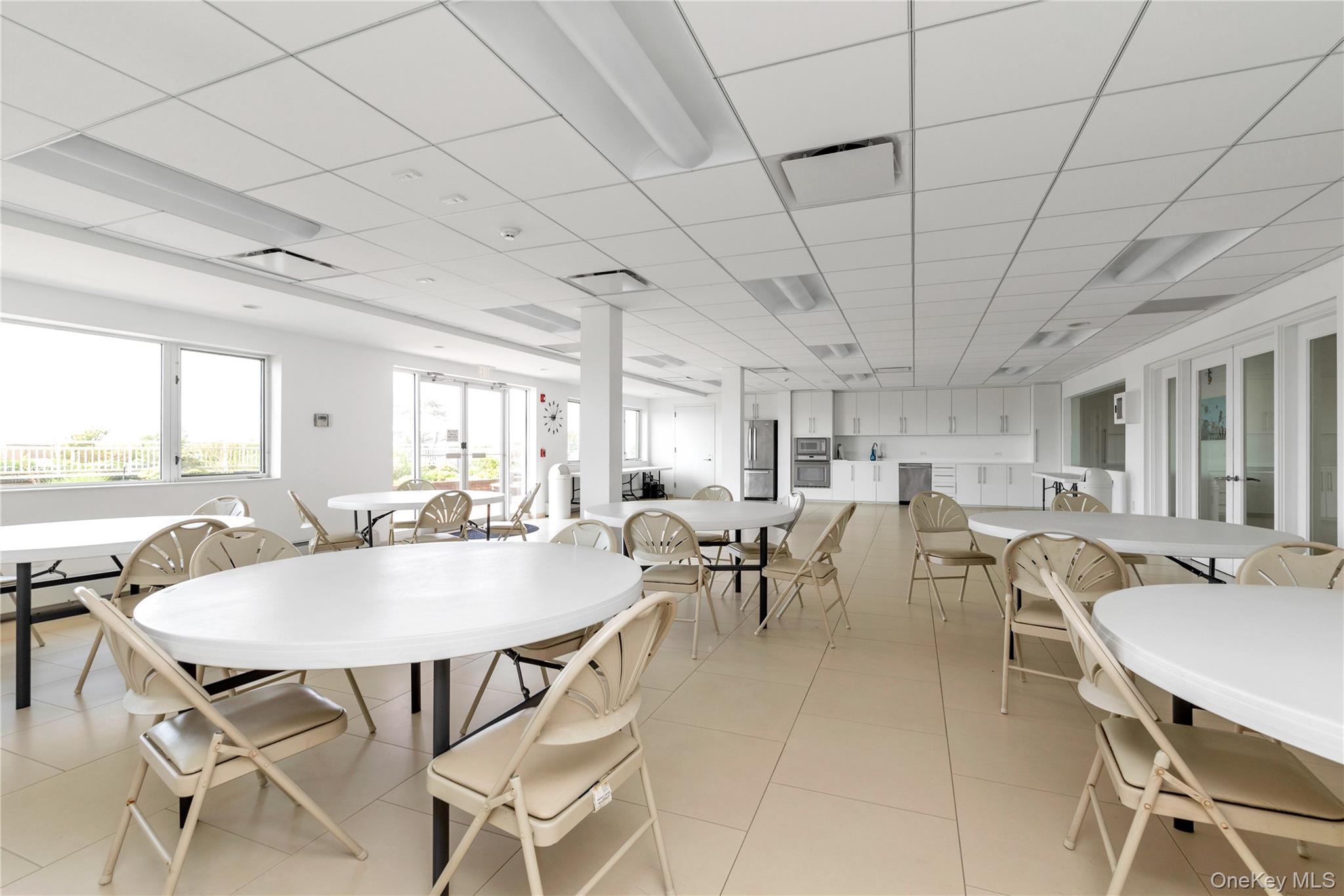 830 Shore Road # 3i, Long Beach, NY 11561