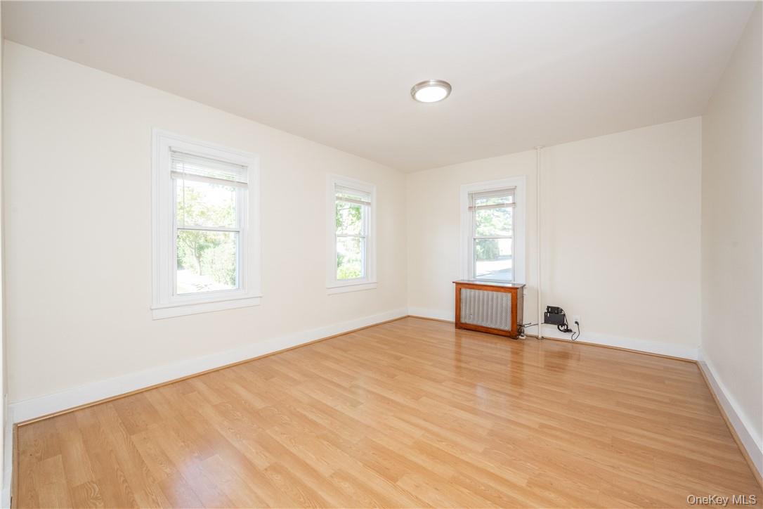 27 New Street, Eastchester, NY 10709