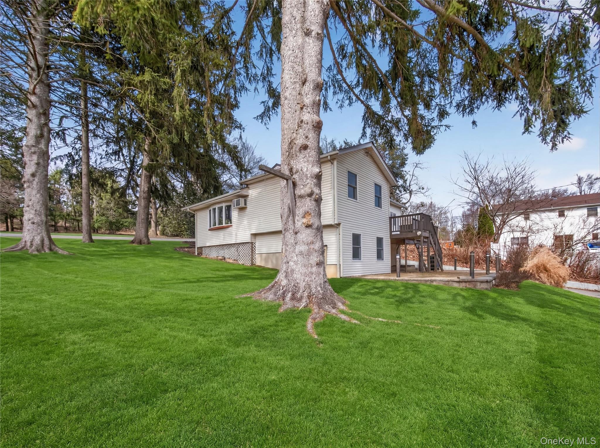 97 Ridge Road, Valley Cottage, NY 10989