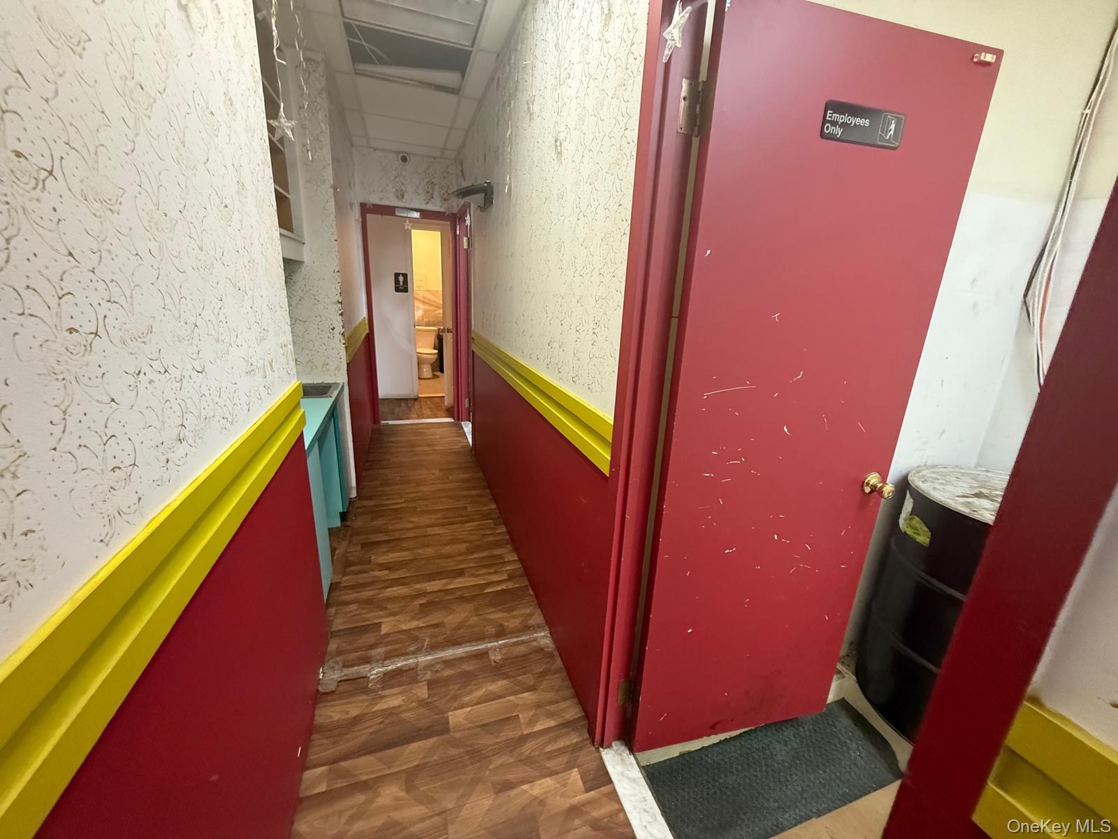 8106 broadway, Elmhurst, NY 11373