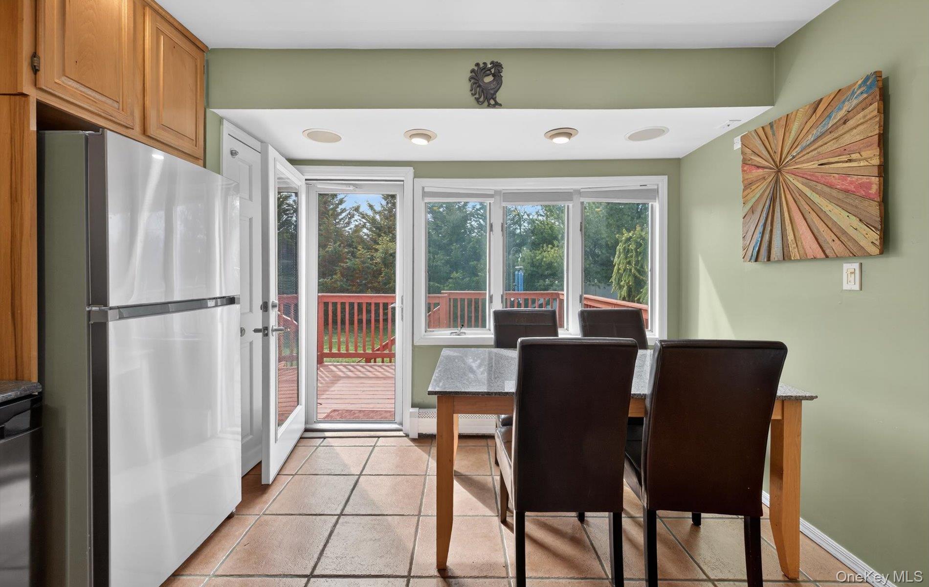 6 Wren Drive, Woodbury, NY 11797