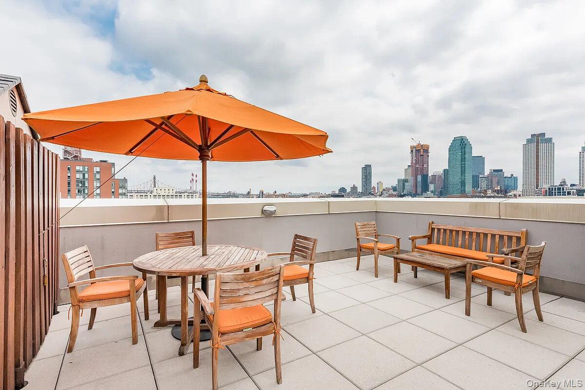 5-26 47TH Road # 3C, Queens, NY 11101