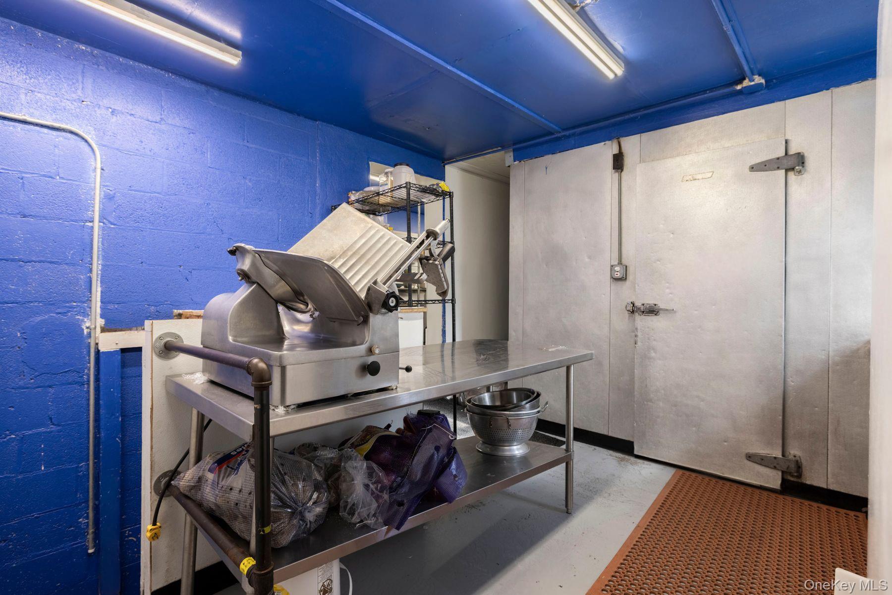 7588 N Broadway, Red Hook, NY 12571