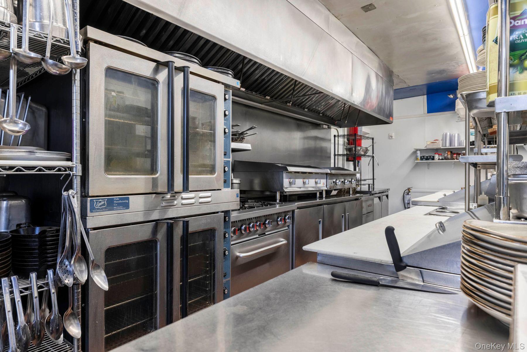 7588 N Broadway, Red Hook, NY 12571