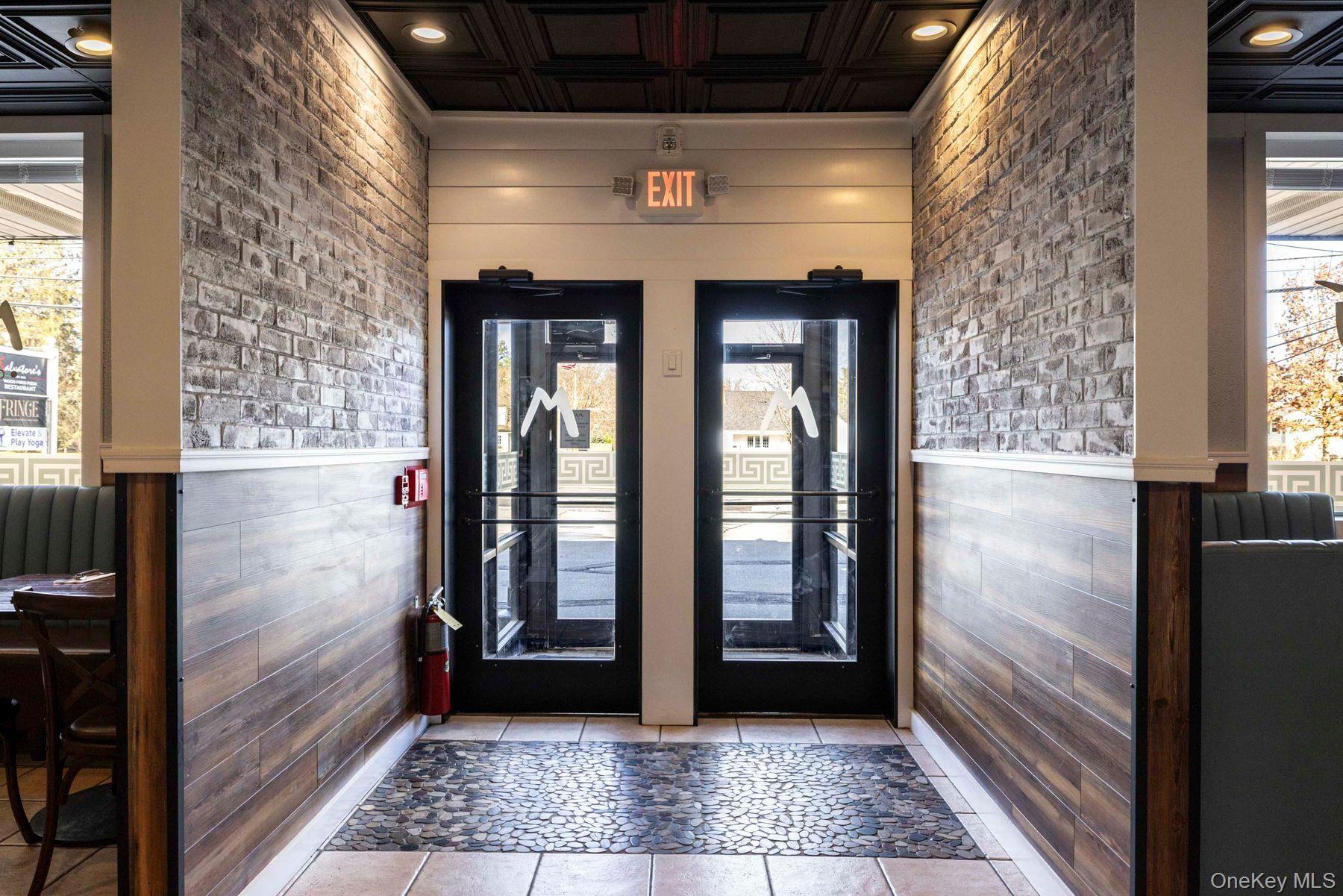 7588 N Broadway, Red Hook, NY 12571