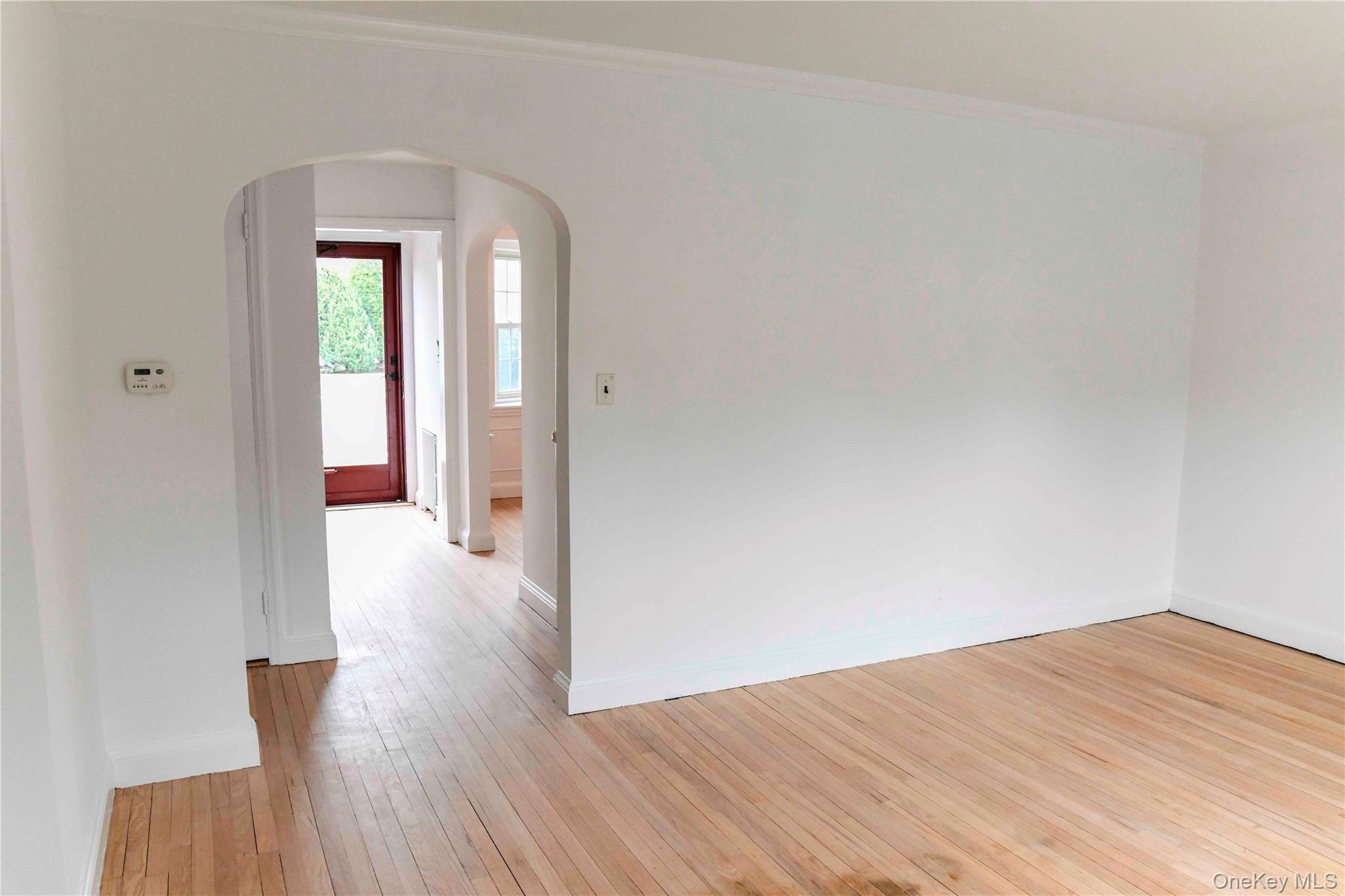 138 Chestnut Street, Lynbrook, NY 11563