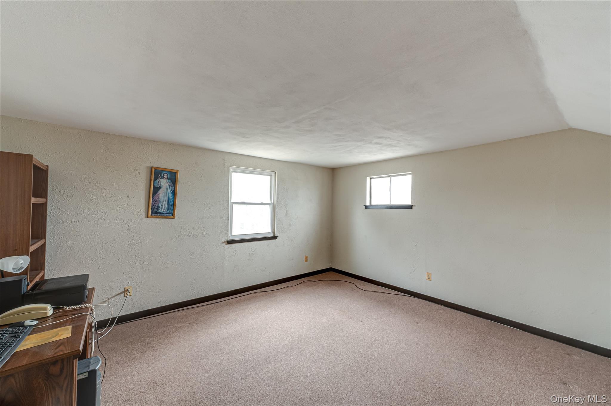 855 Pease Lane, West Islip, NY 11795