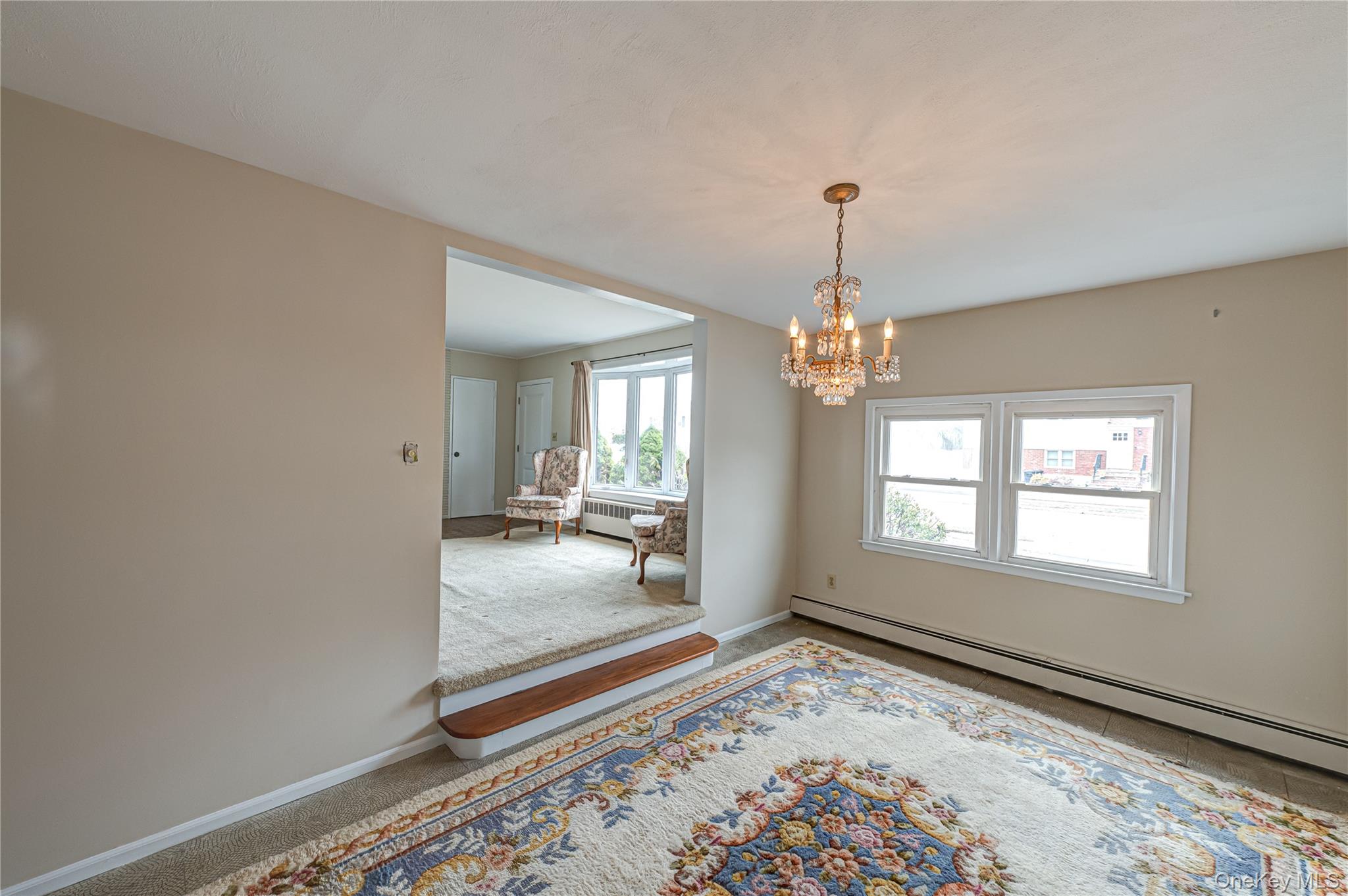 855 Pease Lane, West Islip, NY 11795