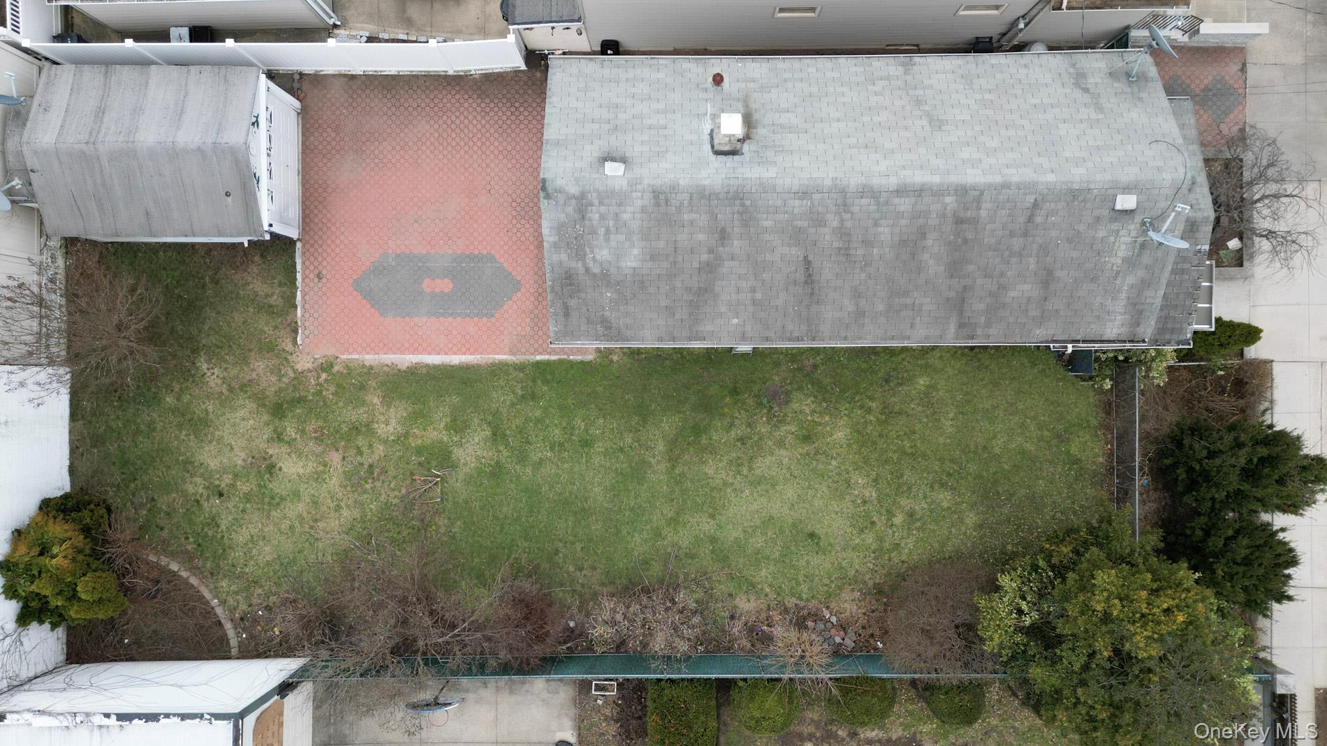 7025 71st Place, Glendale, NY 11385