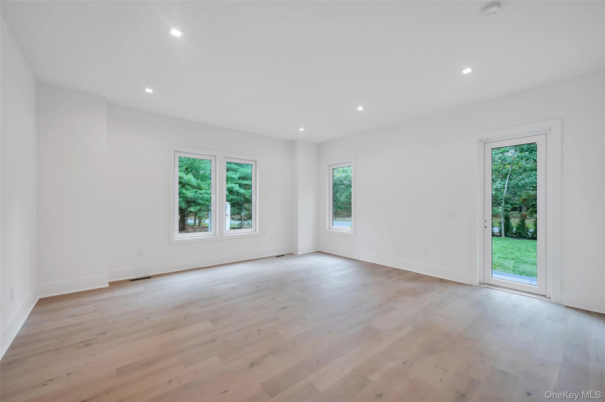 19 Pettit Drive, Dix Hills, NY 11746