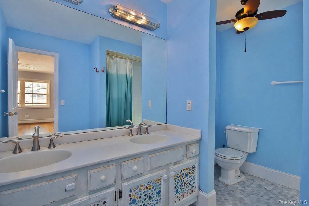 9 Crescent Lane, Putnam Valley, NY 10579