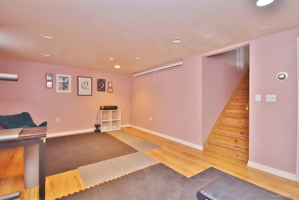 9 Crescent Lane, Putnam Valley, NY 10579