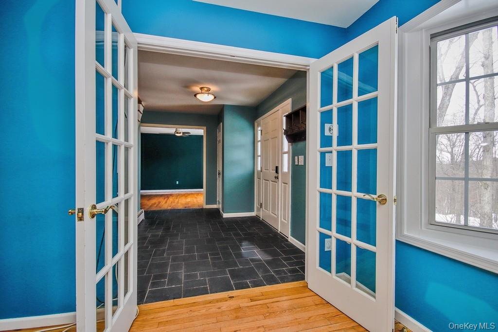 9 Crescent Lane, Putnam Valley, NY 10579