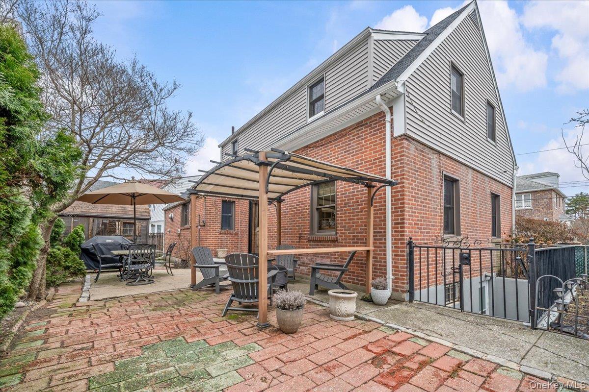 3318 Polo Place, Bronx, NY 10465