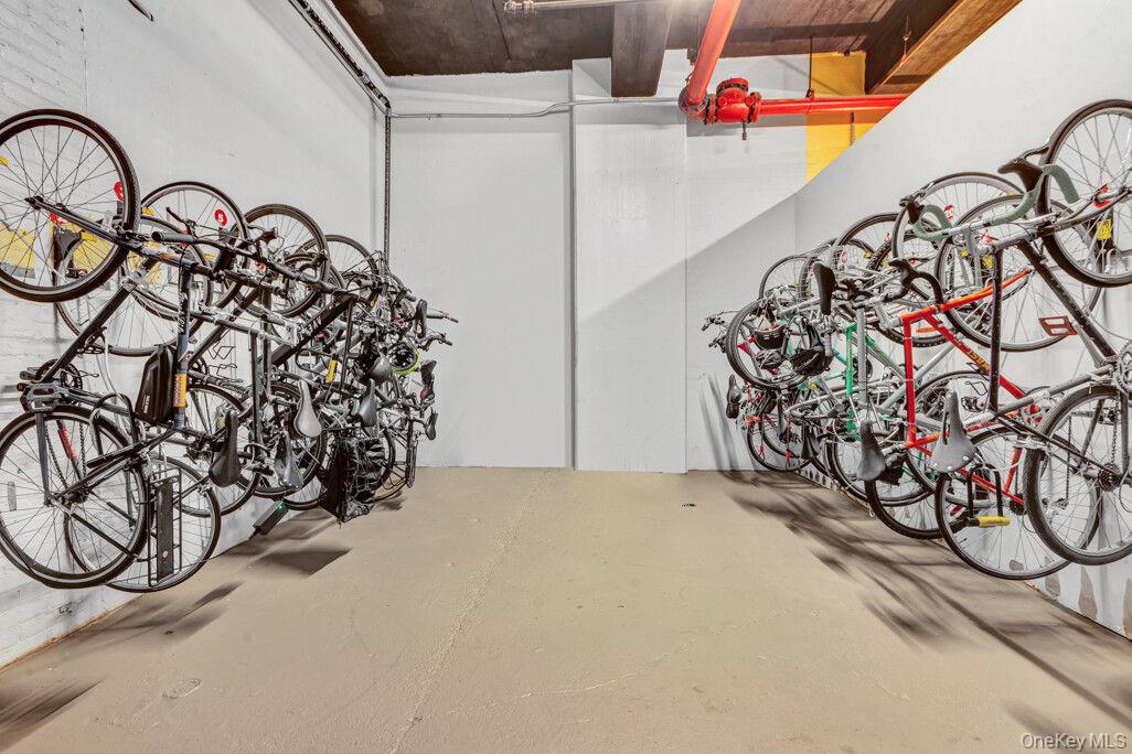 689 MYRTLE Avenue # 2H, Brooklyn, NY 11205