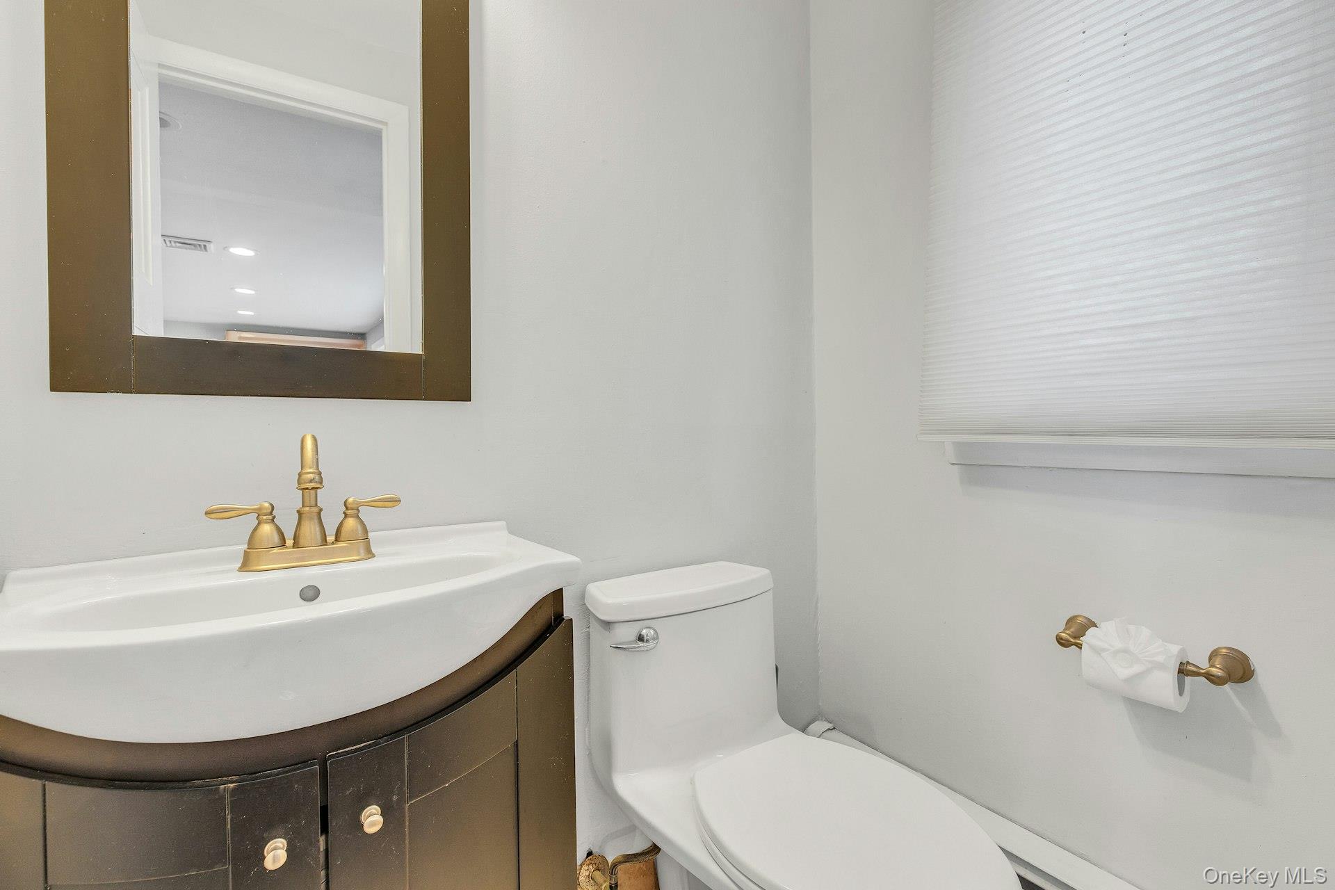 2505 Walters Court, Bellmore, NY 11710