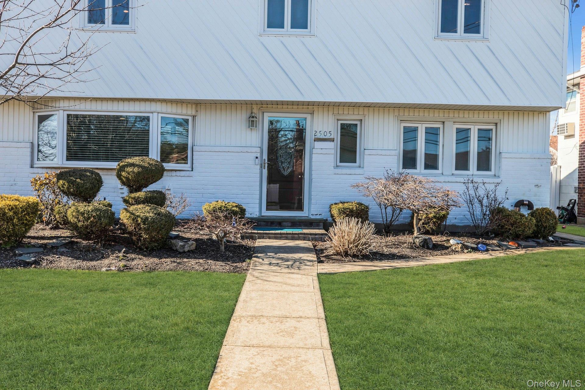 2505 Walters Court, Bellmore, NY 11710