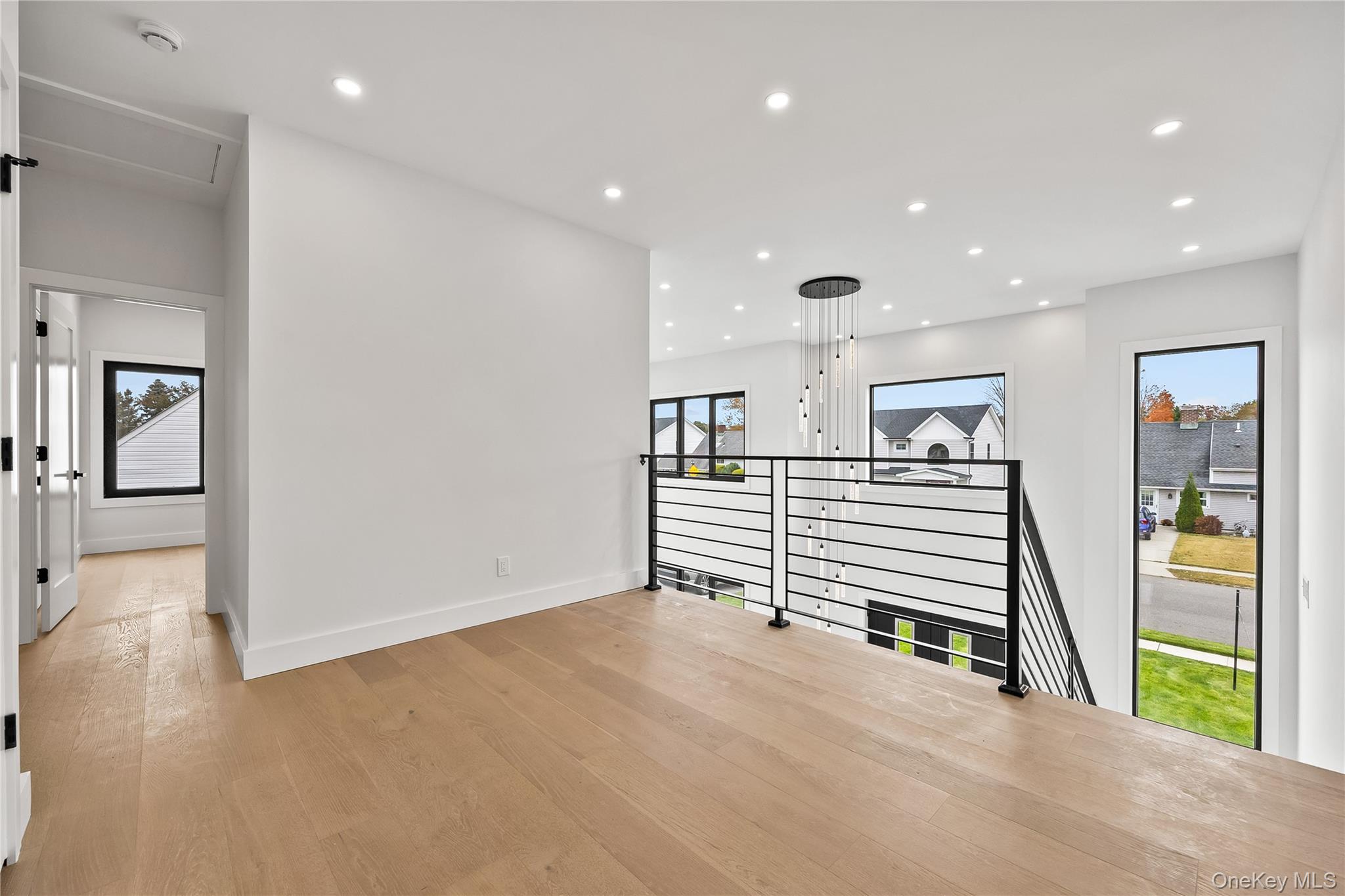 48 Martin Lane, Westbury, NY 11590