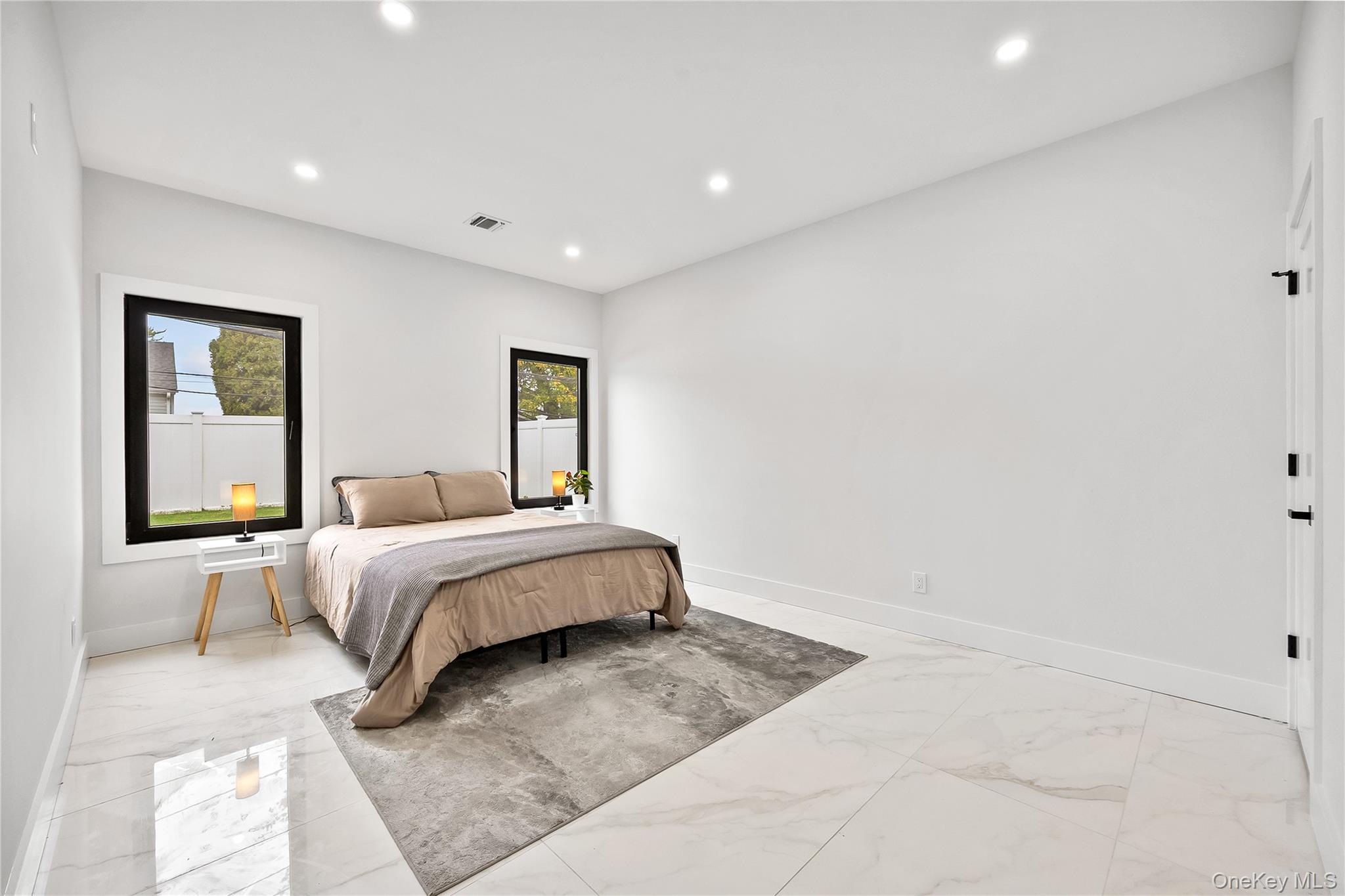 48 Martin Lane, Westbury, NY 11590