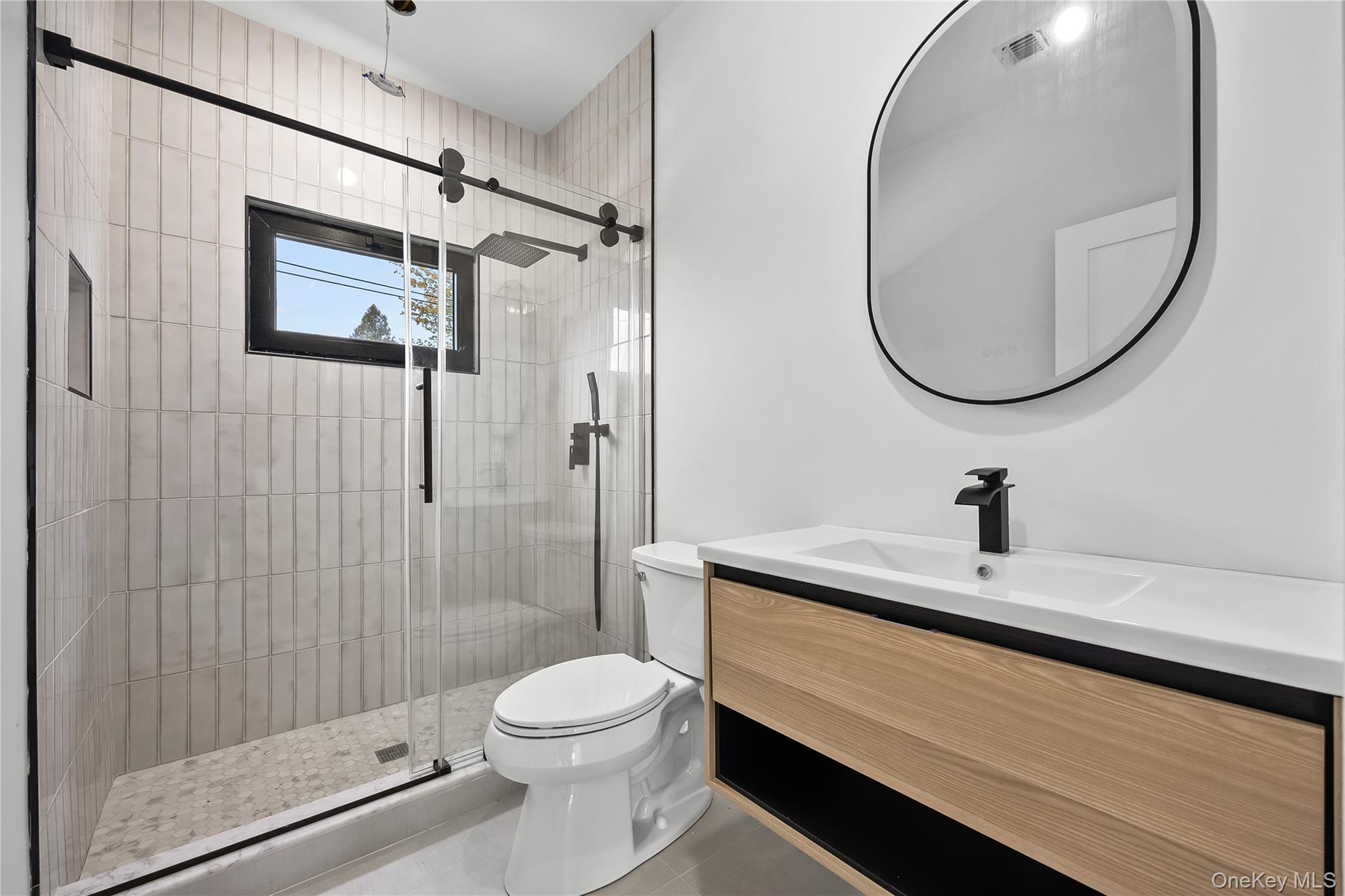 48 Martin Lane, Westbury, NY 11590