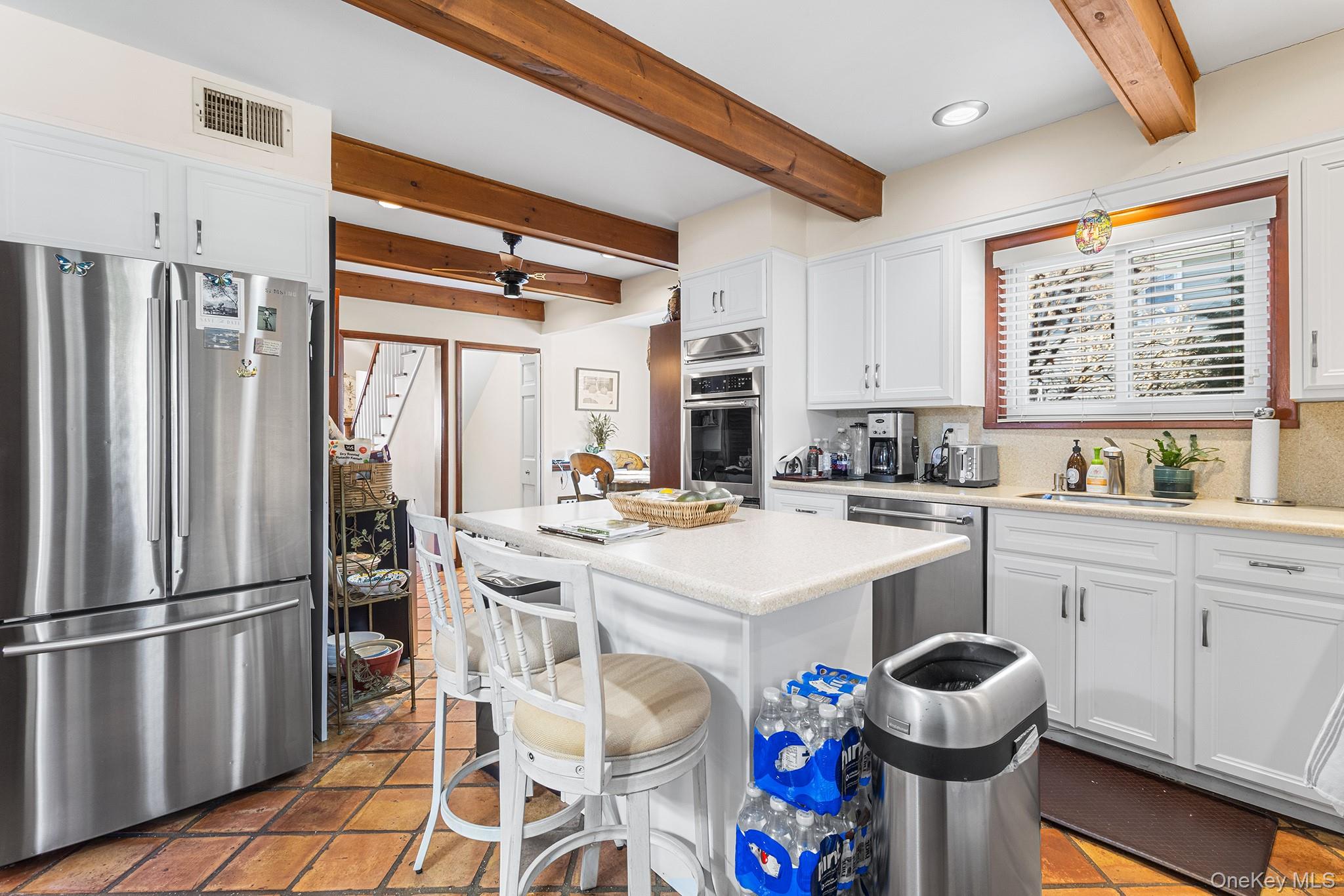 46 Riggs Place, Locust Valley, NY 11560