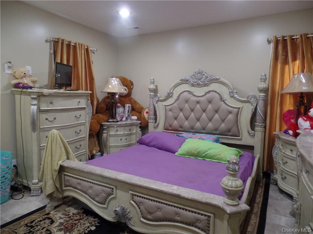 216 Robinson Avenue, Newburgh, NY 12550