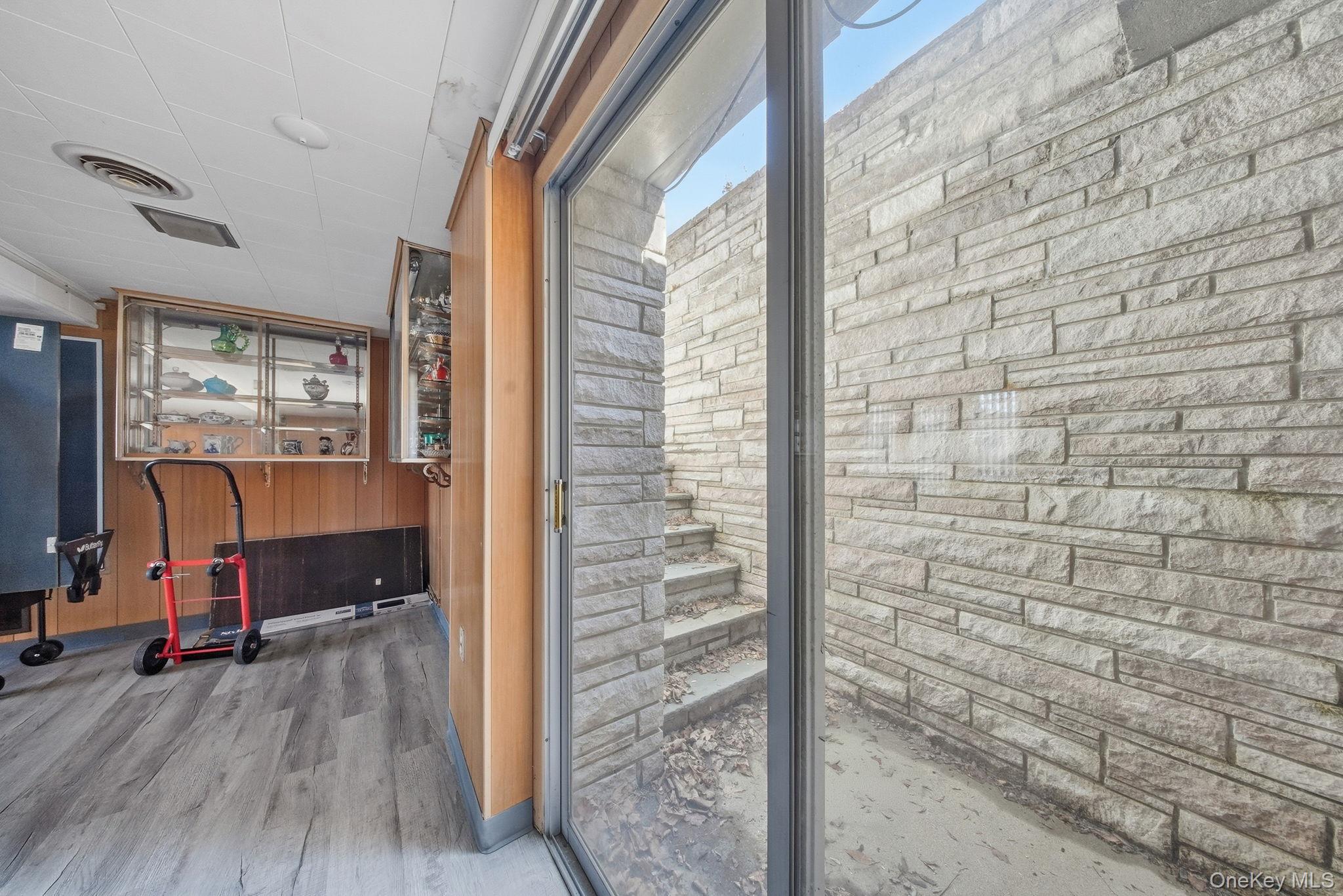 736 State Route 94 N, Warwick, NY 10990