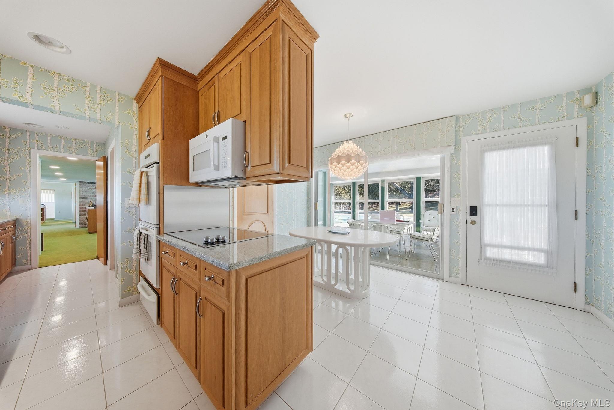 736 State Route 94 N, Warwick, NY 10990