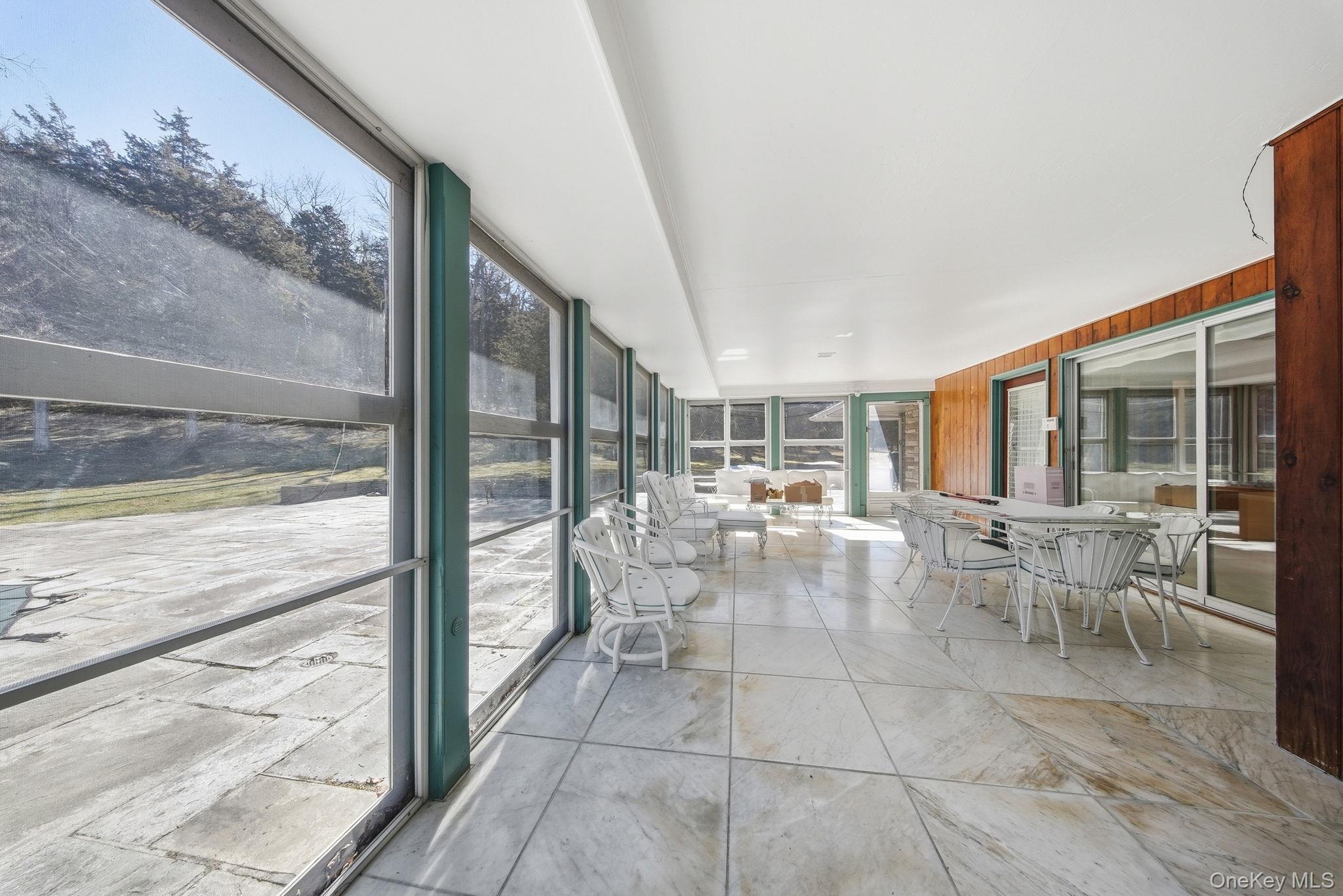 736 State Route 94 N, Warwick, NY 10990