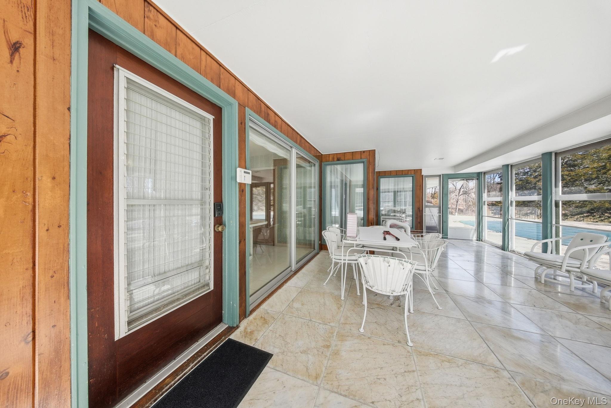 736 State Route 94 N, Warwick, NY 10990