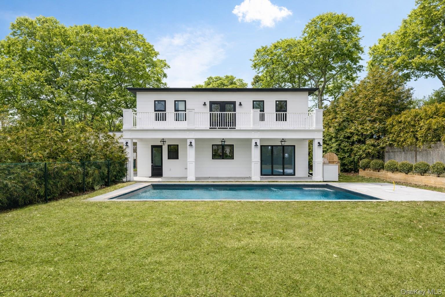 40 Waters Edge Road, Southampton, NY 11968